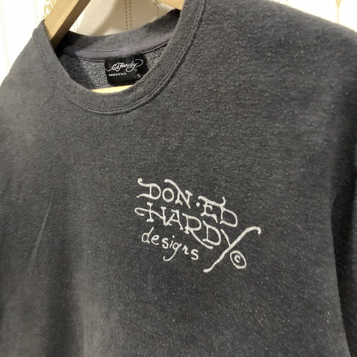 Ed Hardy Vintage edhardy bleach stone wash crewneck Size US S / EU 44-46 / 1 - 4 Thumbnail