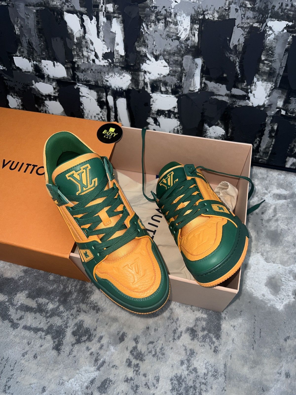 Louis Vuitton monogram trainers lv6 US8
