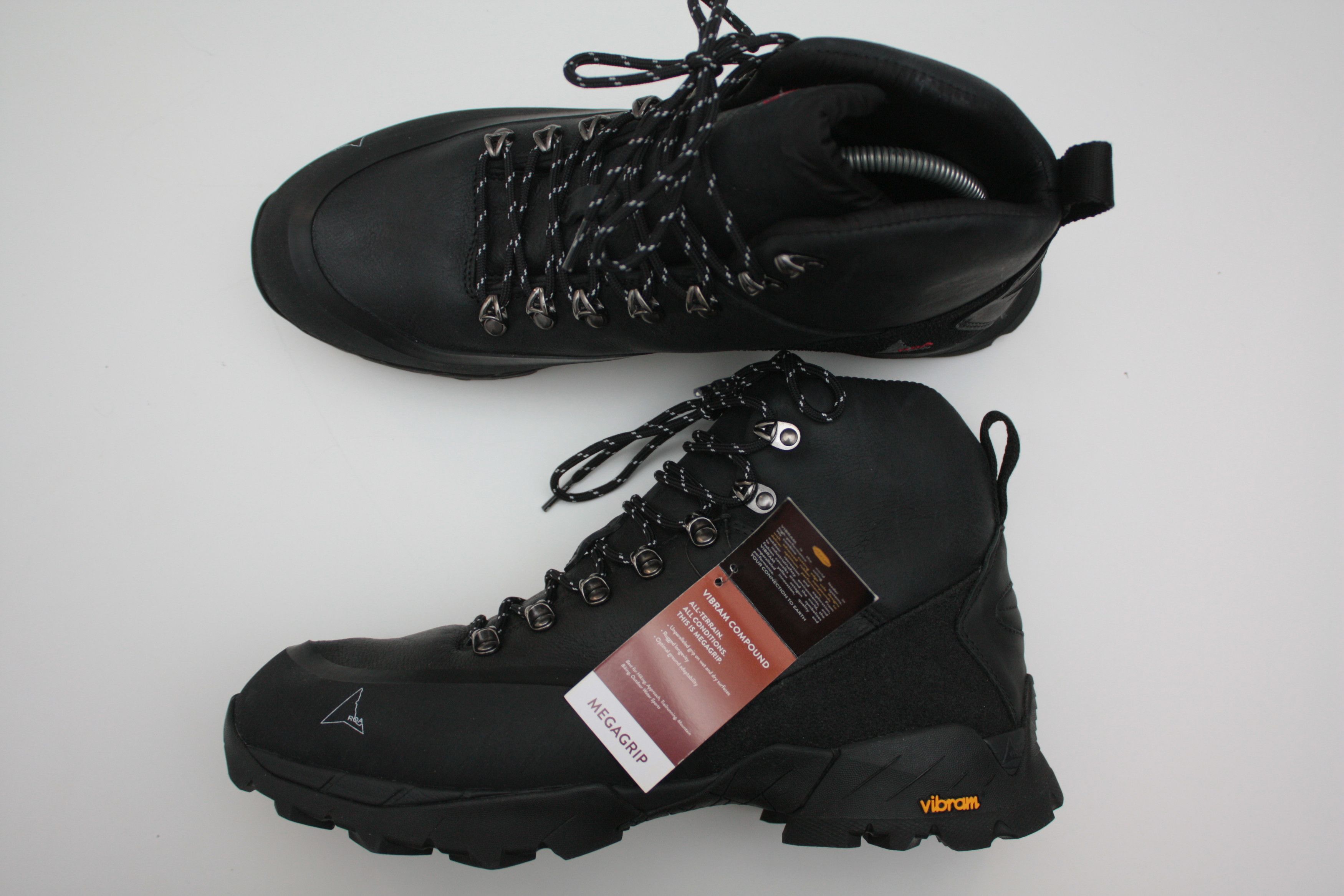 image of Roa Andreas Hiking Boot Size 45 in Black, Men's
