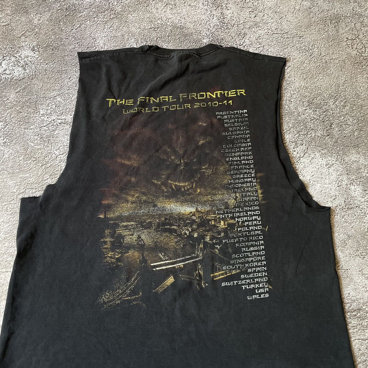 Vintage Vintage Y2K Tee Skeleton Face IRON MAIDEN DEAD L Size US L / EU 52-54 / 3 - 8 Thumbnail