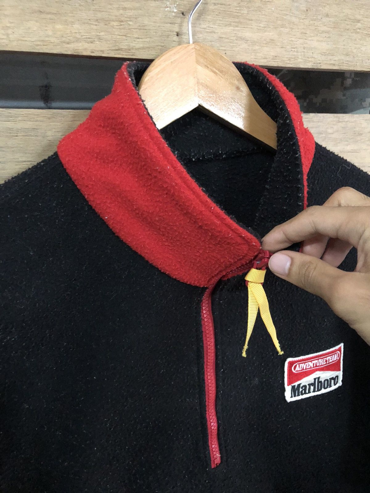 Marlboro Vintage Marlboro Patch Logo Fleece Half Zipper Jacket Size US M / EU 48-50 / 2 - 7 Thumbnail