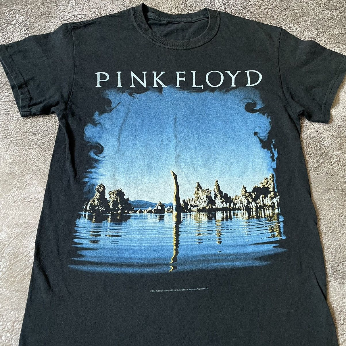 Vintage Vintage 90s Pink Floyd Band Tee Sun Faded Graphic Grunge S Size US S / EU 44-46 / 1 - 5 Thumbnail