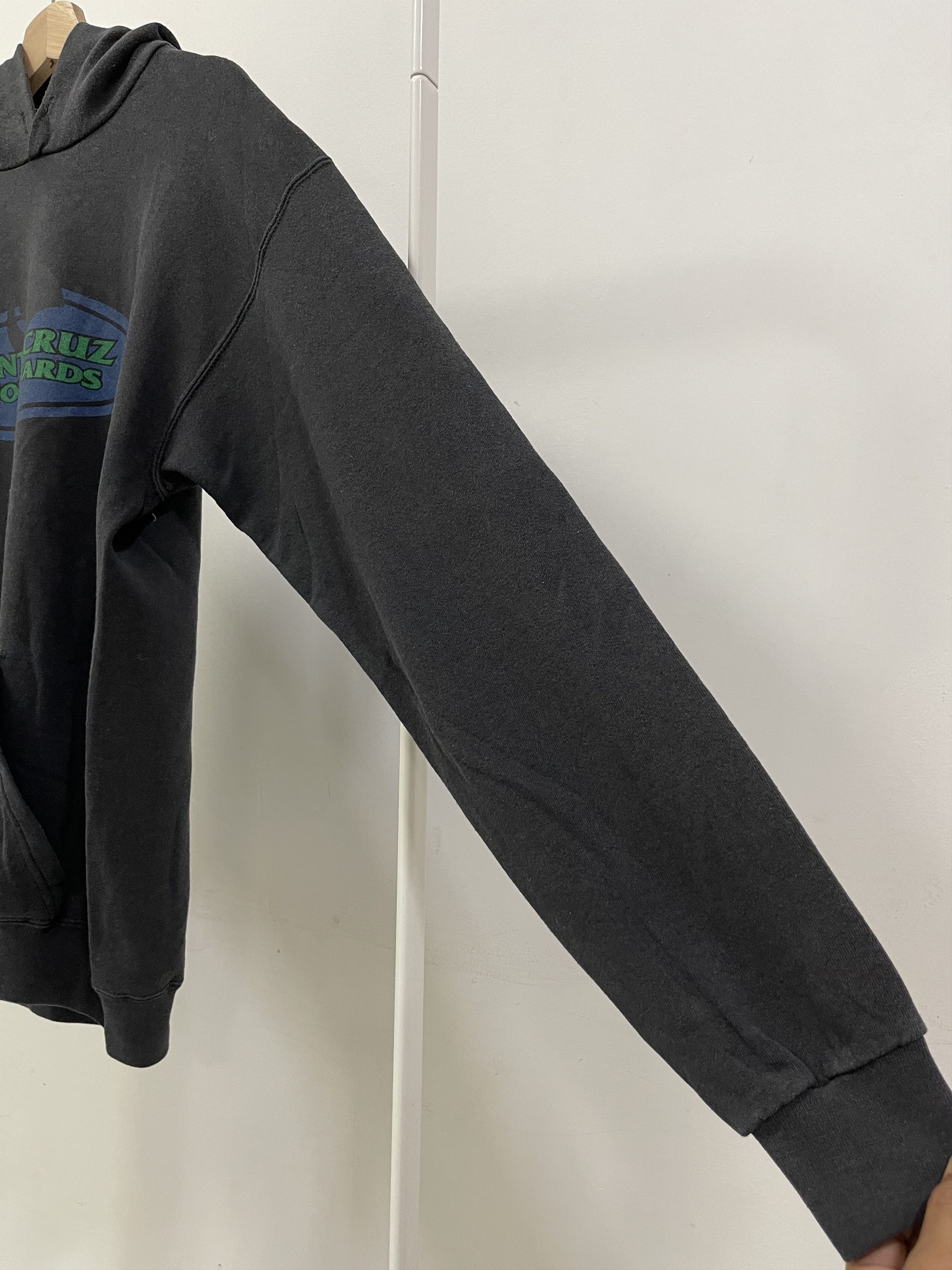 Santa Cruz Skateboards × Vintage Vintage 90s Santa Cruz Snowboards Hoodie Sweatshirt Size US S / EU 44-46 / 1 - 7 Thumbnail