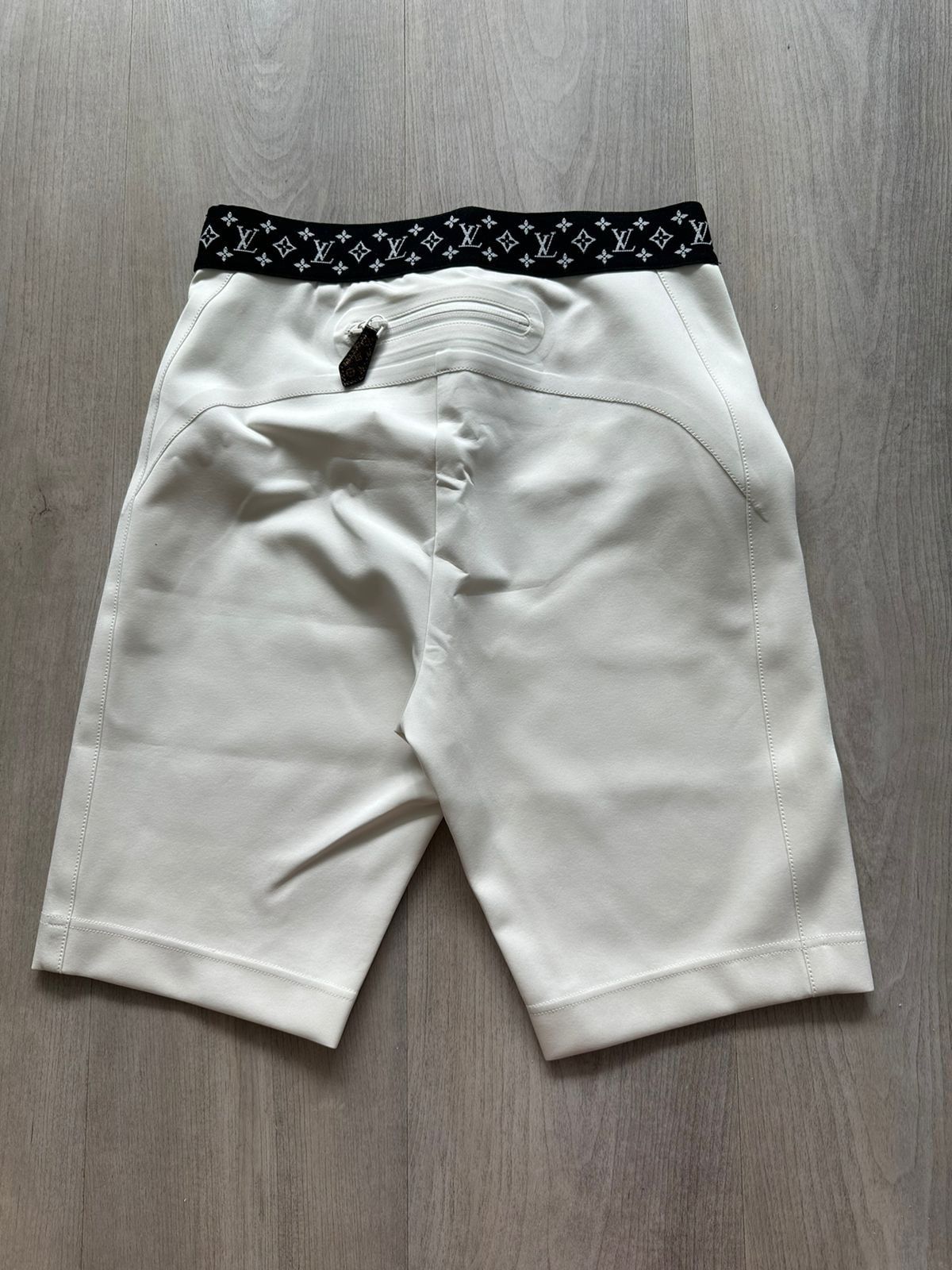 Louis Vuitton Louis Vuitton x Urs Fischer Track Shorts Size 26" / US 2 / IT 38 - 2 Thumbnail