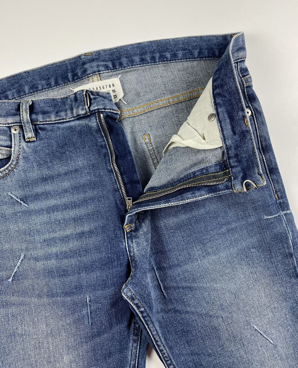 Maison Margiela Maison Margiela F/W'16 Distressed Cut-Off Denim Size US 32 / EU 48 - 5 Thumbnail