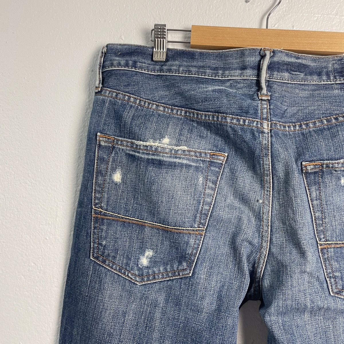 Abercrombie & Fitch Vintage Abercrombie & Fitch Distressed Denim Jeans Size US 35 - 9 Thumbnail