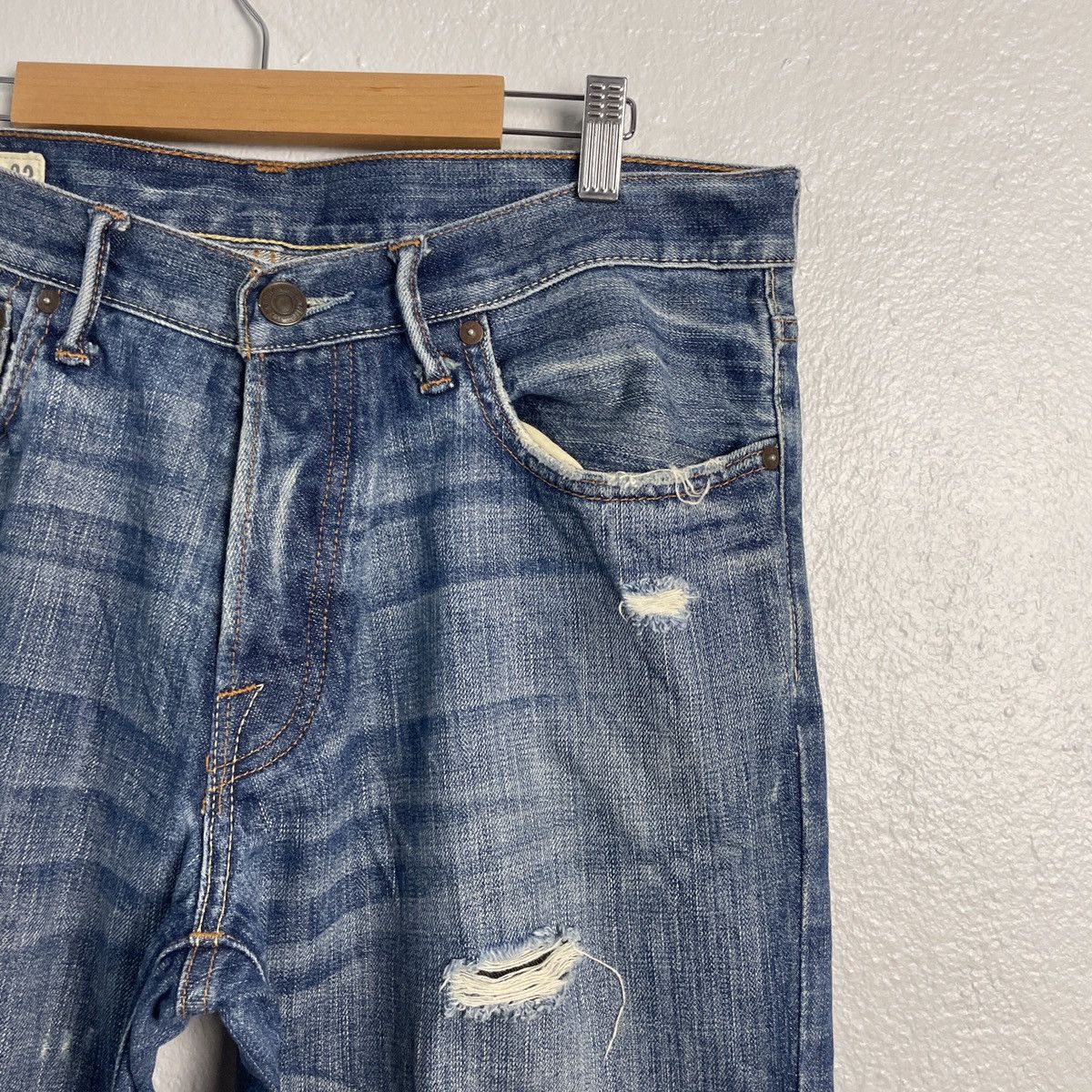 Abercrombie & Fitch Vintage Abercrombie & Fitch Distressed Denim Jeans Size US 35 - 2 Thumbnail