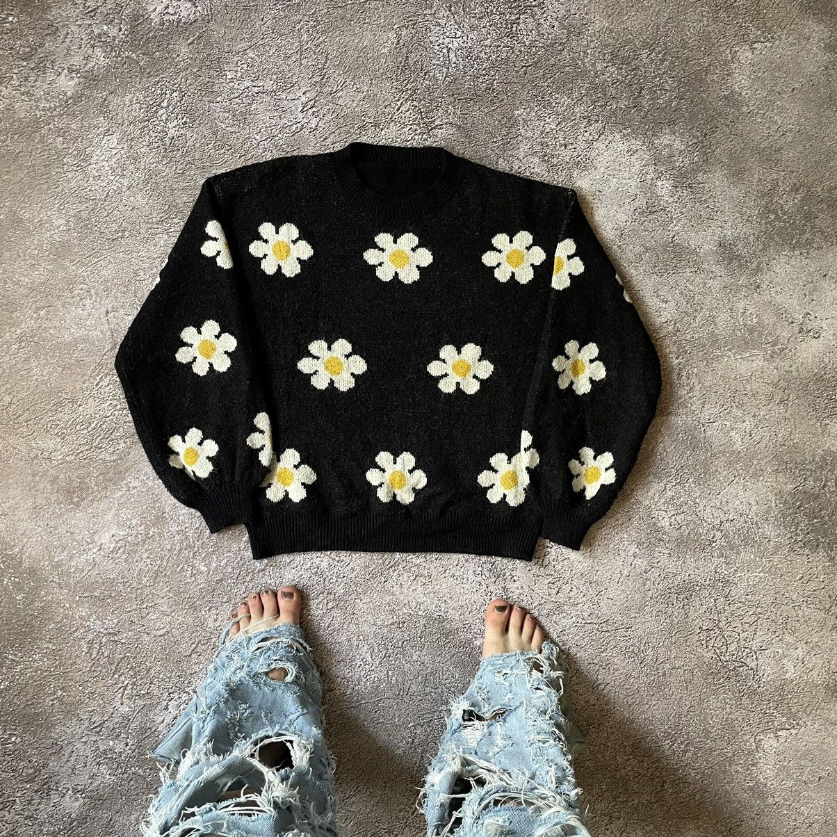 Vintage Vintage Y2K Black Floral Knit Sweater Indie Coquette Slim M Size US M / EU 48-50 / 2 - 1 Thumbnail
