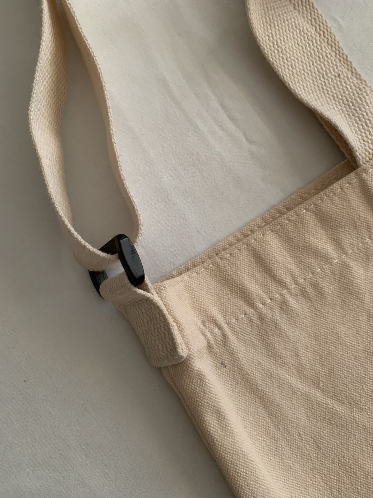 Issey Miyake Ne-Net by Issey Miyake Sling Bag Size ONE SIZE - 3 Thumbnail