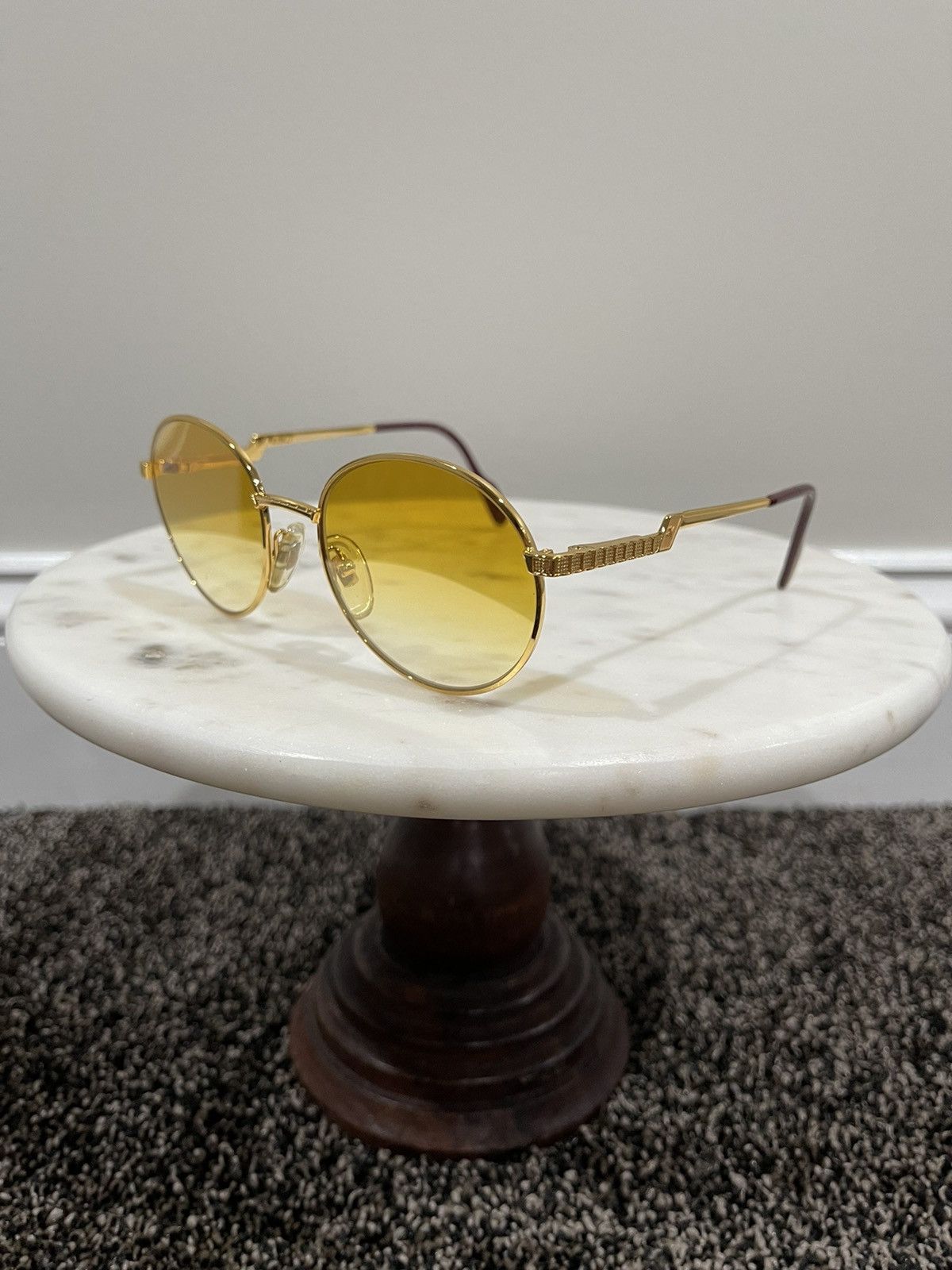 Vintage Hilton Vintage Orange Gradient / 24kt Gold / Round Sunglass Size ONE SIZE - 1 Thumbnail