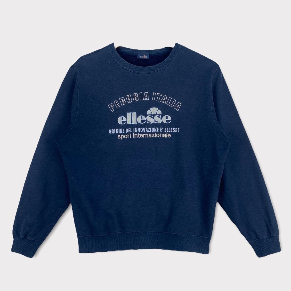 Ellesse Vintage Ellesse Perugia Italia Sweatshirt Size US L / EU 52-54 / 3 - 1 Thumbnail