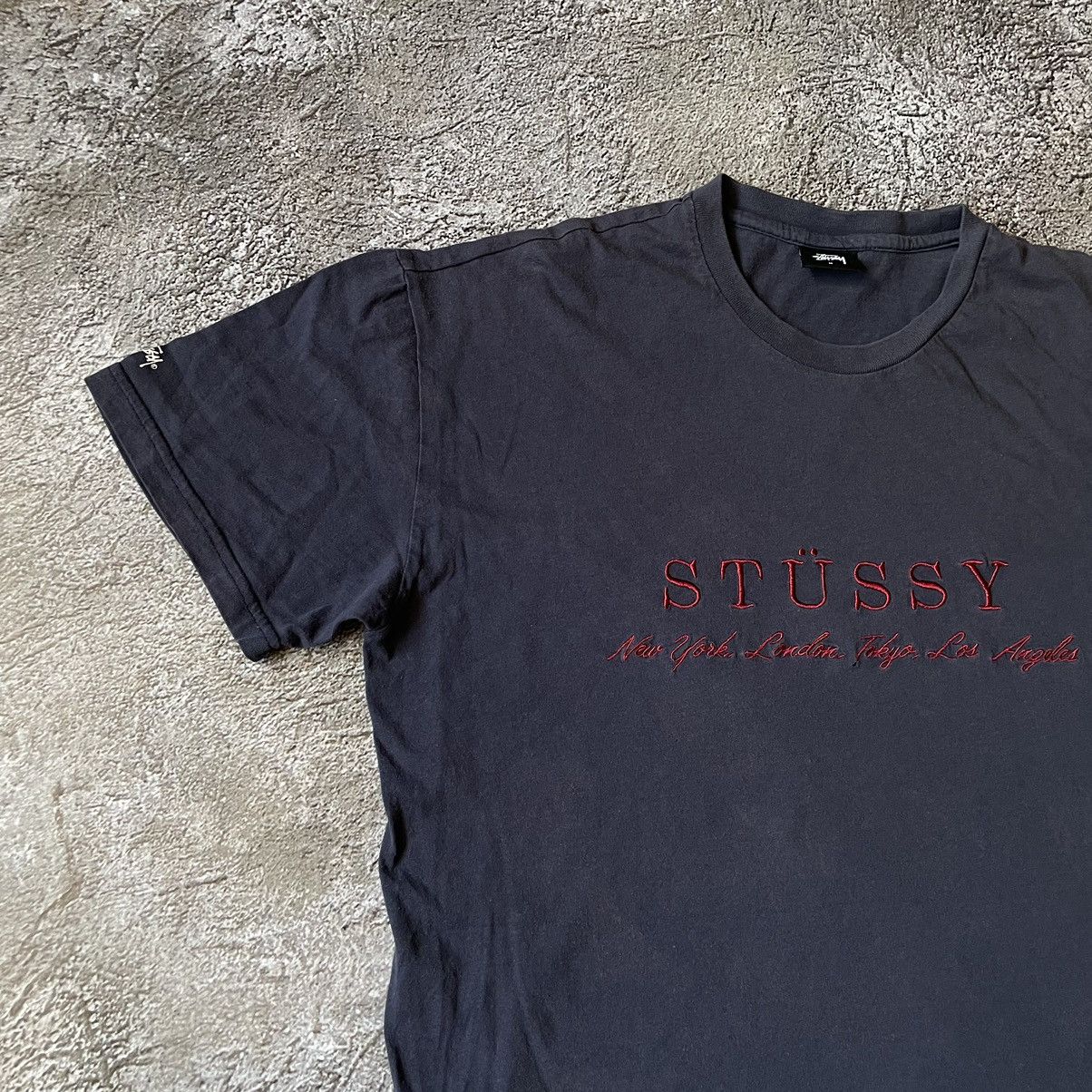 Vintage Vintage Y2K Stussy Graphic Tee Sun Faded Streetwear Boxy M Size US M / EU 48-50 / 2 - 6 Thumbnail