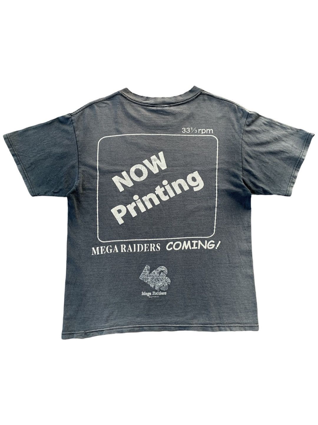 Vintage Vintage THRASHED Mega Raiders Now Printing T-Shirt Size US M / EU 48-50 / 2 - 2 Thumbnail