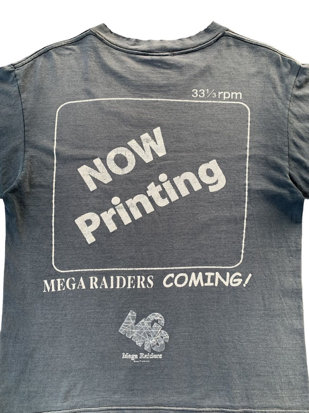 Vintage Vintage THRASHED Mega Raiders Now Printing T-Shirt Size US M / EU 48-50 / 2 - 4 Thumbnail