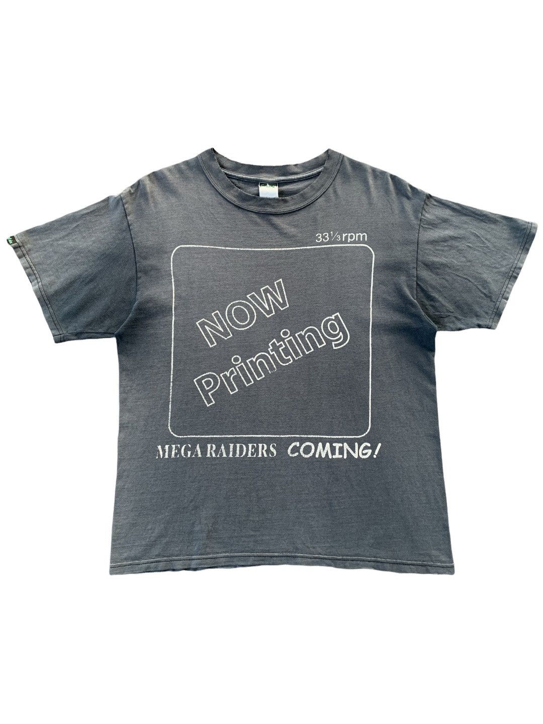 Vintage Vintage THRASHED Mega Raiders Now Printing T-Shirt Size US M / EU 48-50 / 2 - 1 Thumbnail