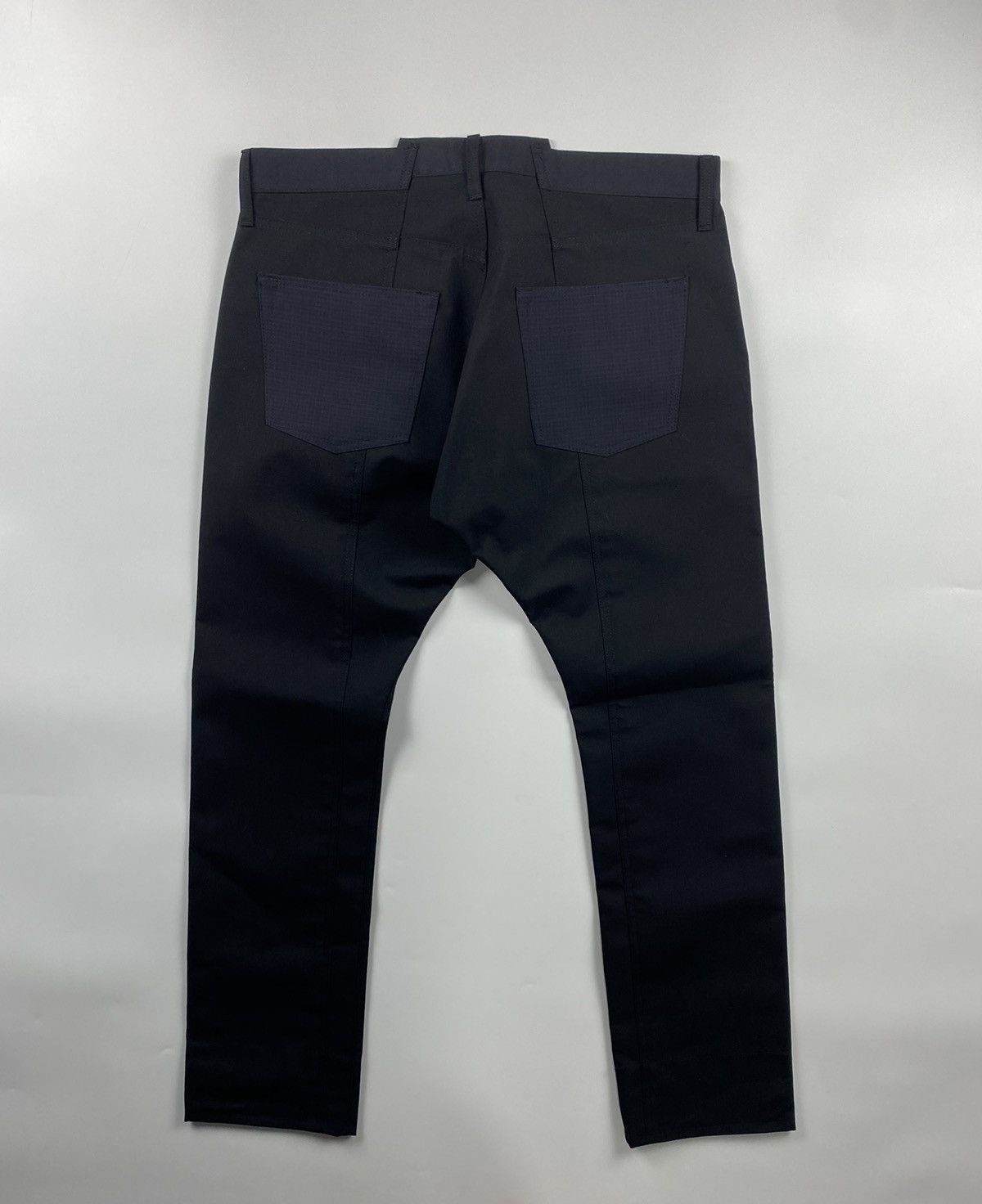 Junya Watanabe Junya Watanabe F/W’18 Laminated Tropical Wool Pants Size US 34 / EU 50 - 13 Thumbnail