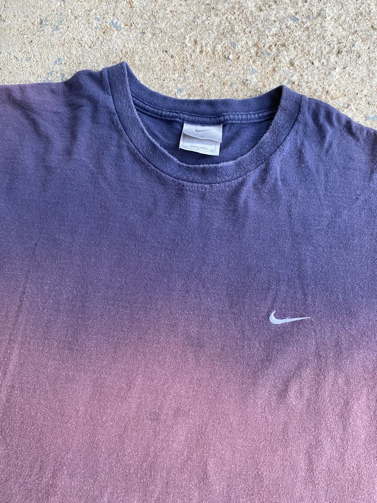 Nike × Vintage Vintage 90’s Crazy Nike Bleach Faded Essential 3XL Shirt Size US XXL / EU 58 / 5 - 2 Thumbnail