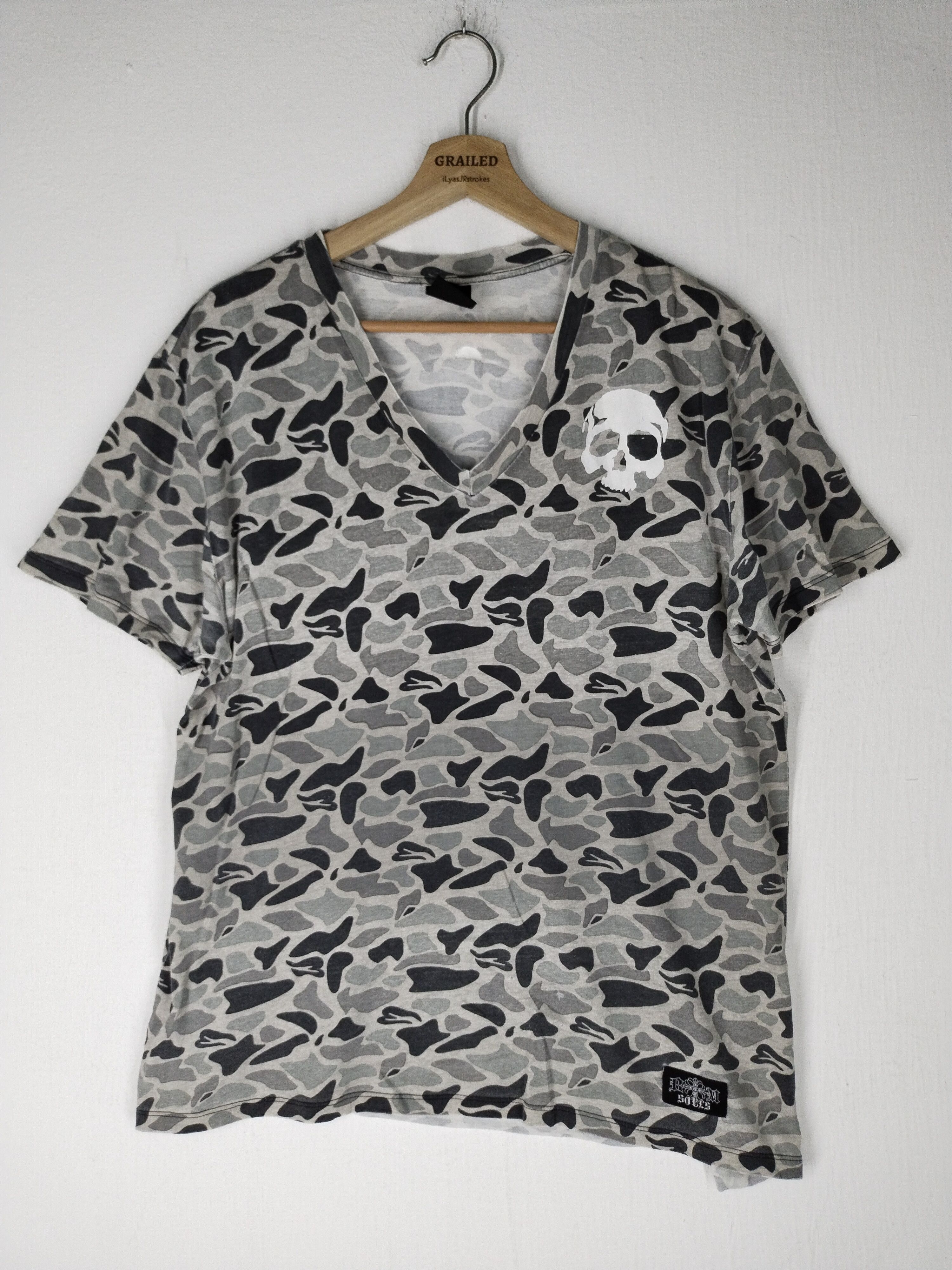SKULL CAMO CONTINUE TO HOVER TEE