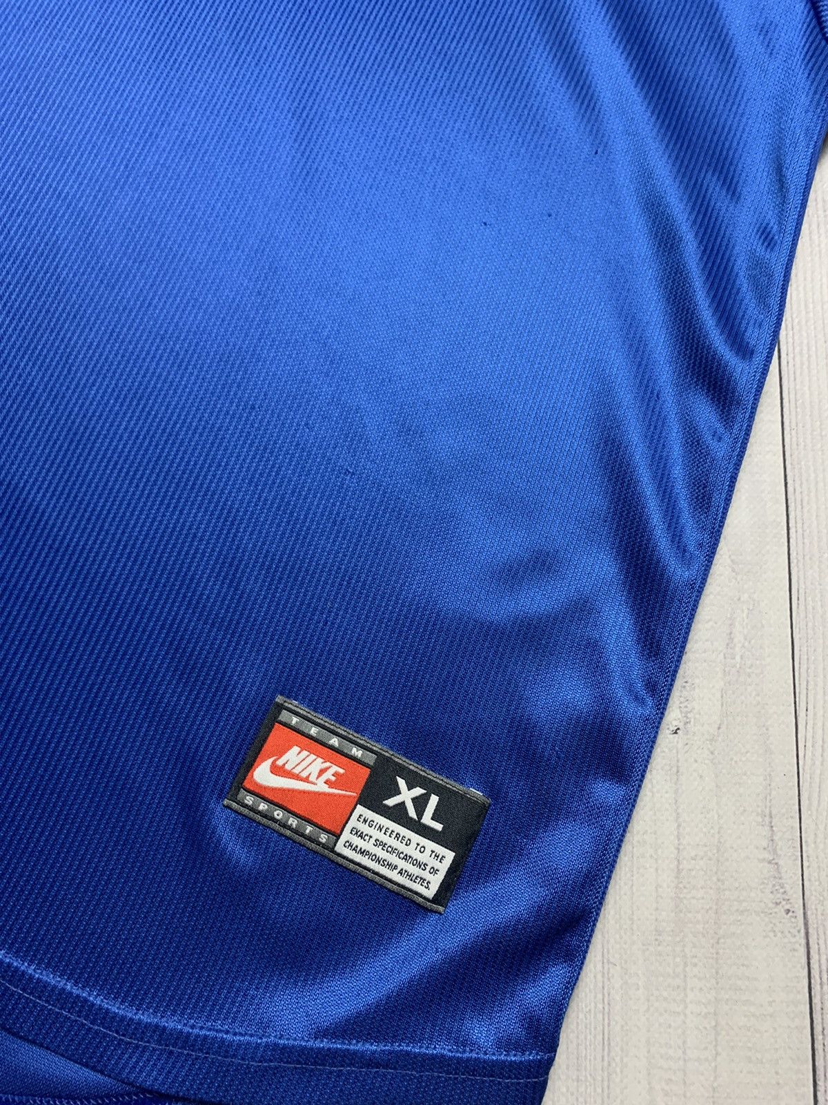 Nike × Vintage Vintage Nike Italy soccer jersey size XL Size US XL / EU 56 / 4 - 4 Thumbnail