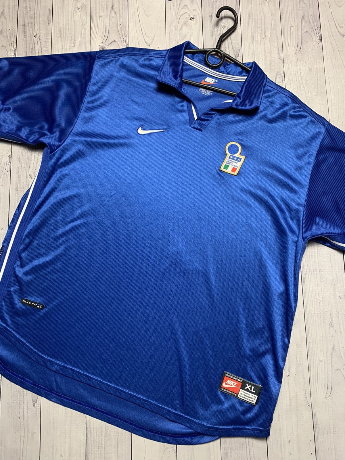 Nike × Vintage Vintage Nike Italy soccer jersey size XL Size US XL / EU 56 / 4 - 2 Thumbnail