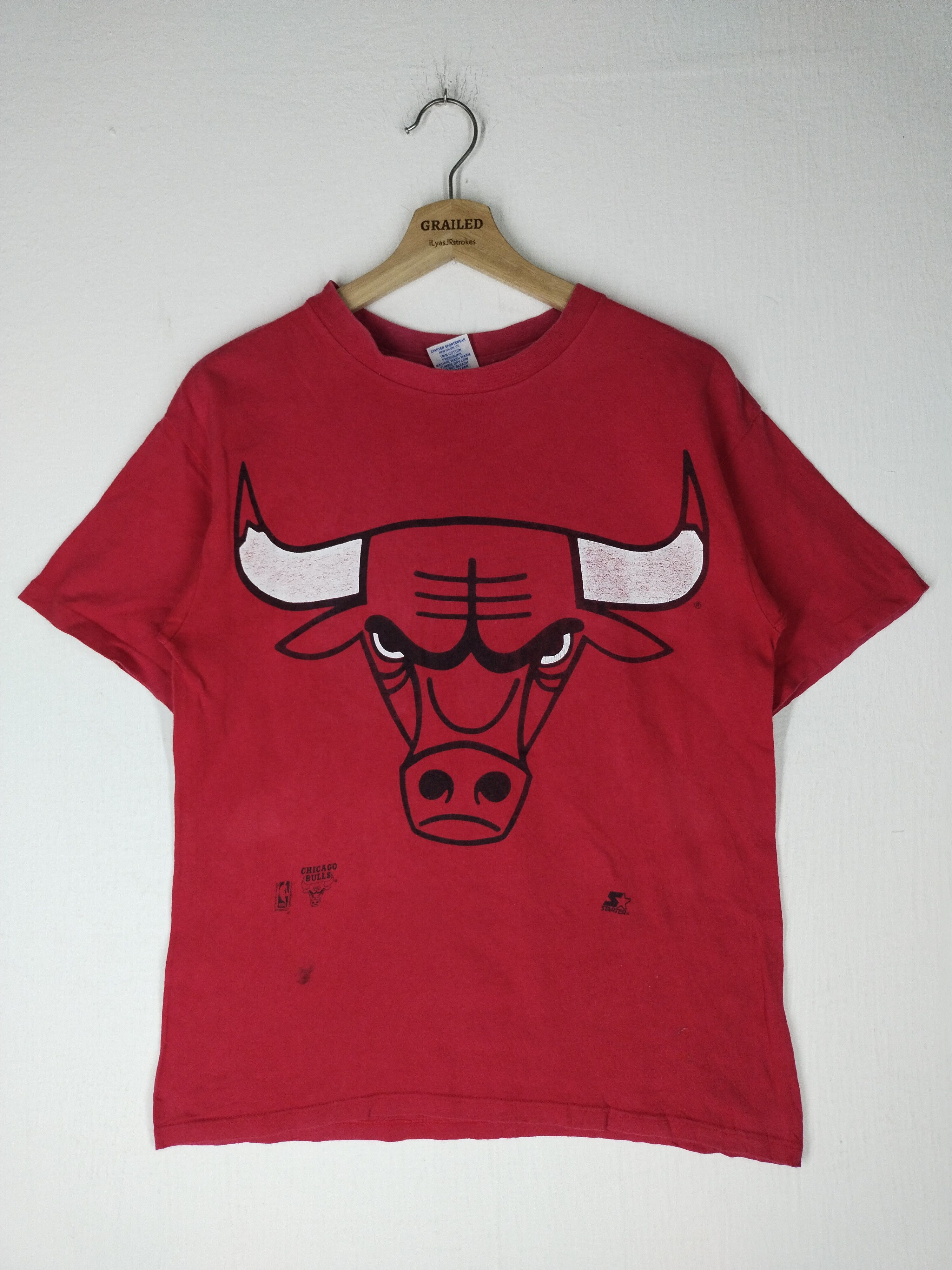 NBA THRASHED VINTAGE CHICAGO BULLS STARTER RED TEE Size US S / EU 44-46 / 1 - 2 Thumbnail