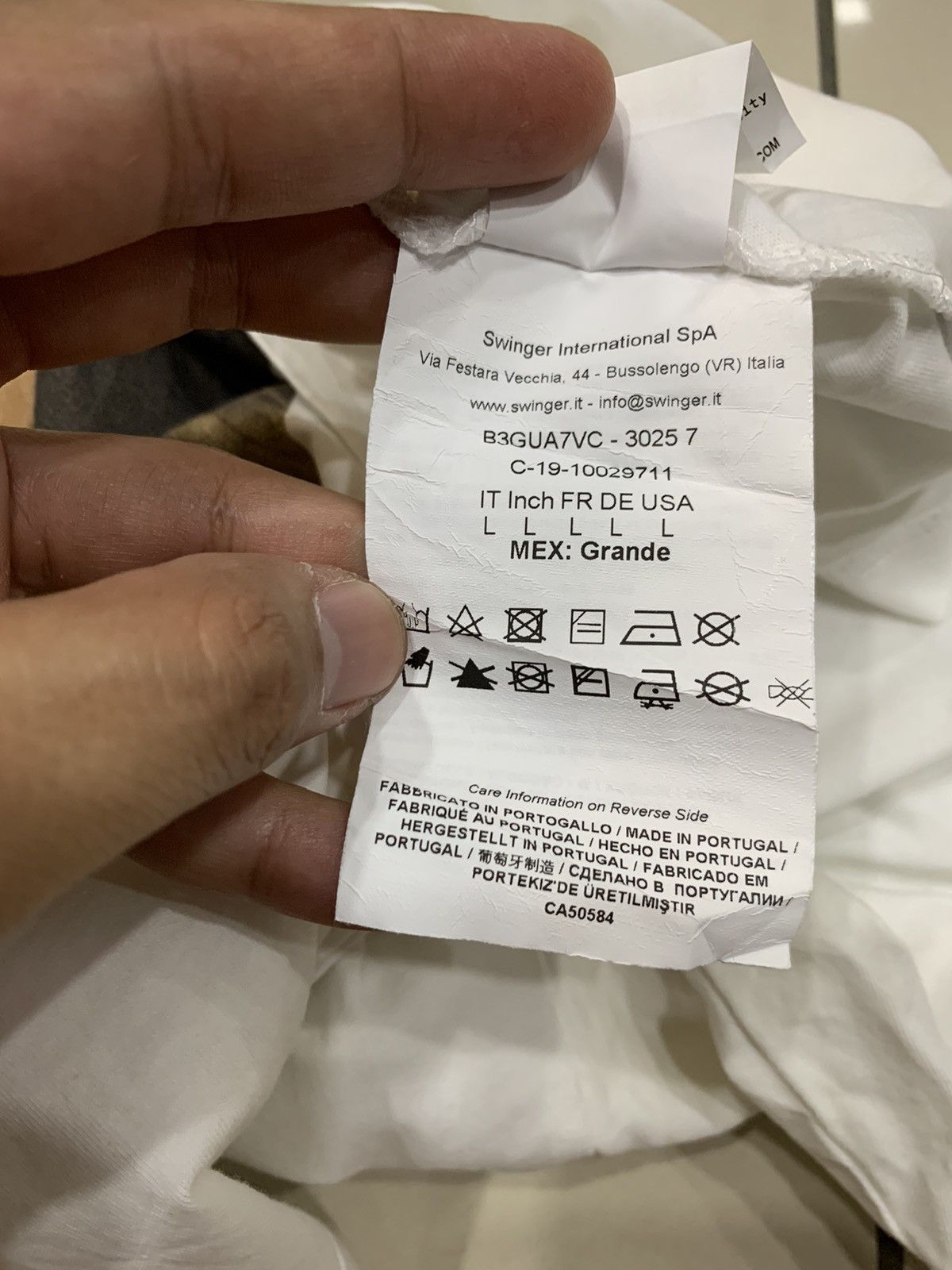 Designer × Versace VERSACE JEANS Size US L / EU 52-54 / 3 - 7 Thumbnail