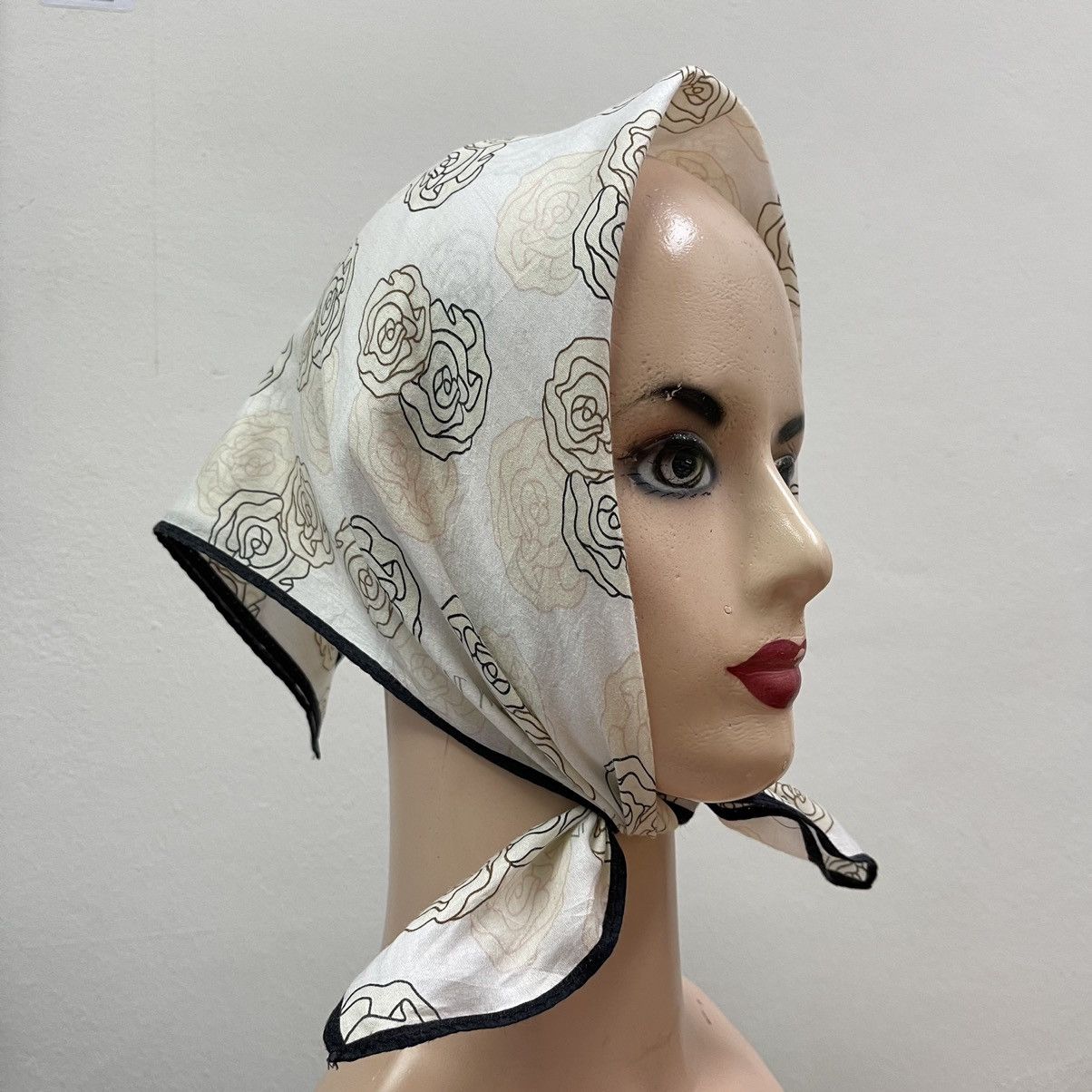 Vintage × Yves Saint Laurent YSL Handkerchief Neckerchief Bandana Turban Headband Size ONE SIZE - 1 Thumbnail