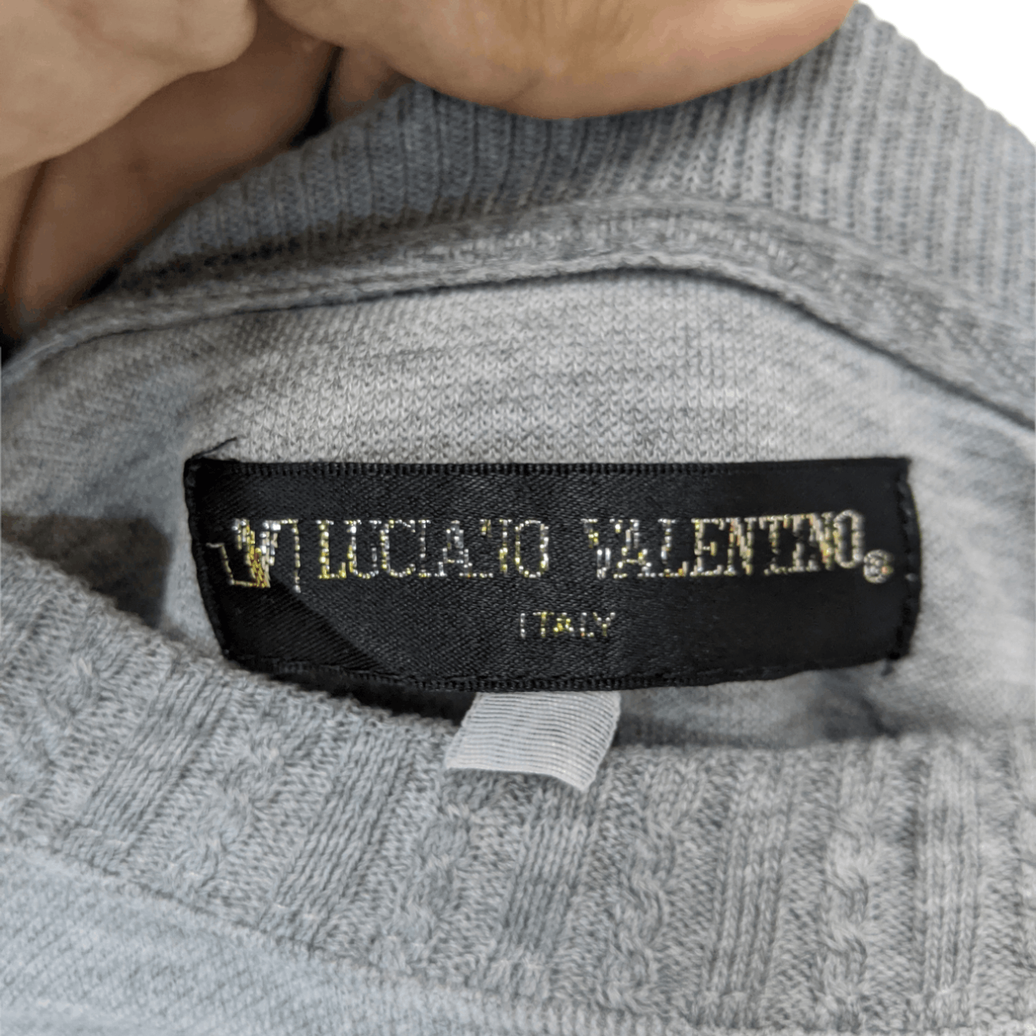 Valentino Vintage 2000's LUCIANO VALENTINO Spell Out Jumper Sweatshirt Size US XL / EU 56 / 4 - 8 Thumbnail