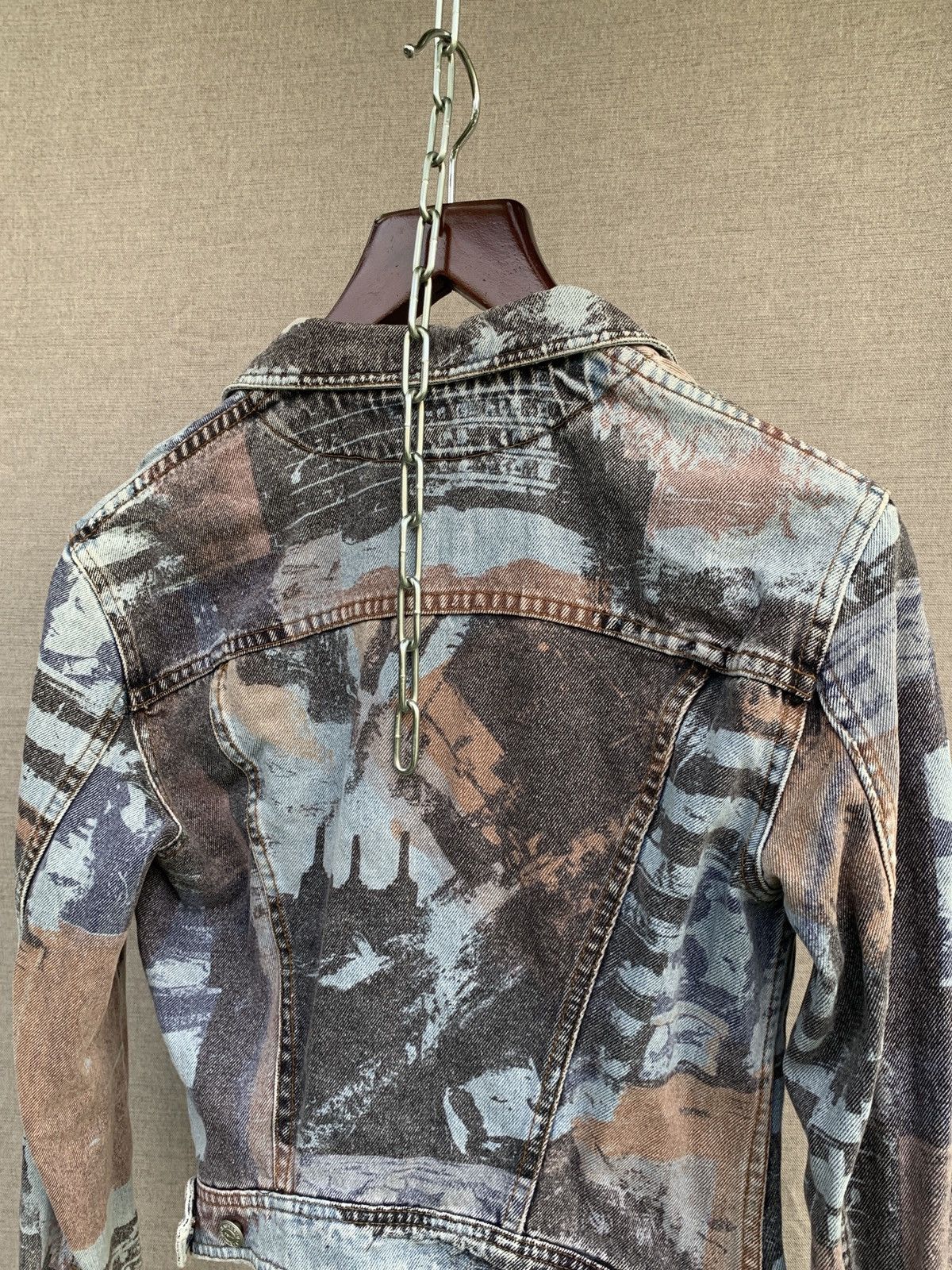 Katharine Hamnett London 90’s Katherine Hamnett printed denim jacket Size US S / EU 44-46 / 1 - 19 Thumbnail