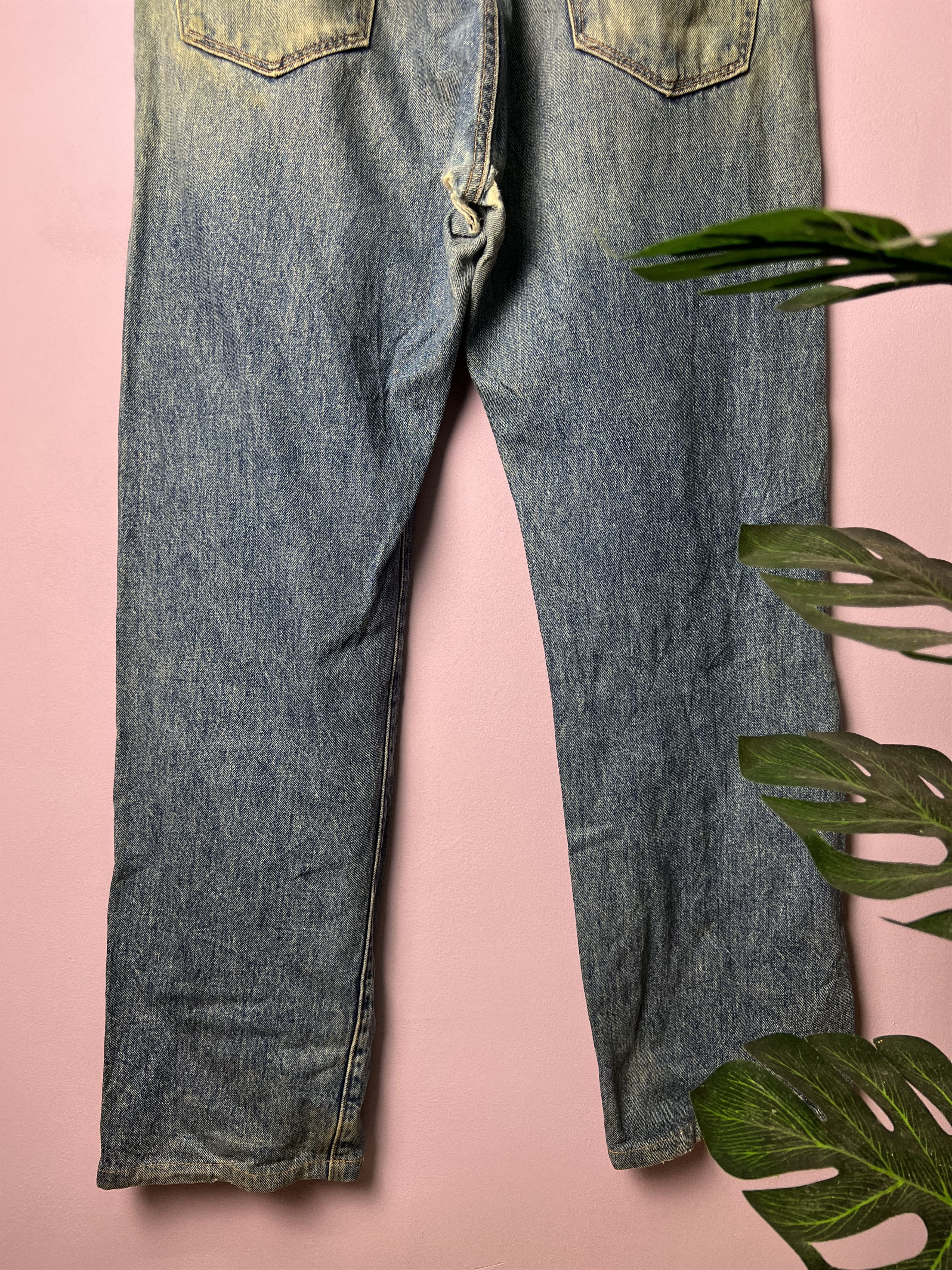 Levi's 🔥Rare Vintage Levi’s White Oak Distressed Denim Size US 35 - 14 Thumbnail