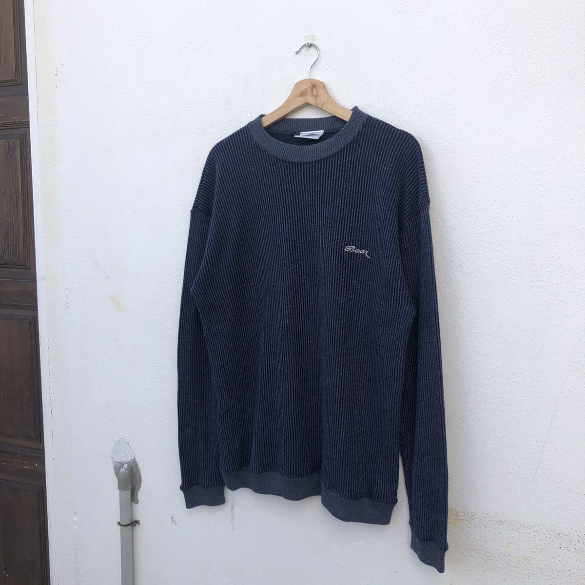 Japanese Brand THE FAMOUS SURF BRAND MADE IN USA BEAR SWEATSHIRT Size US M / EU 48-50 / 2 - 2 Thumbnail