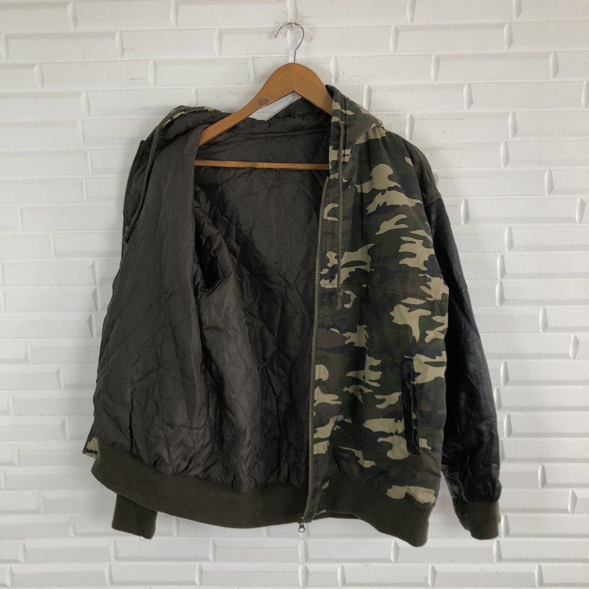 Japanese Brand CAMO BLACK HOODIE ZIPPER JACKET RICHE GLAMOUR Size US M / EU 48-50 / 2 - 10 Thumbnail