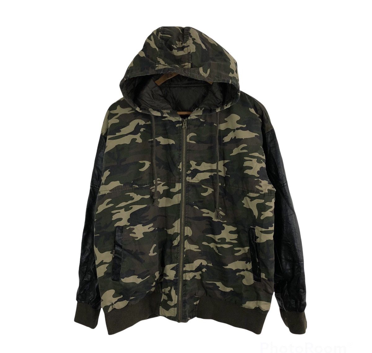 Japanese Brand CAMO BLACK HOODIE ZIPPER JACKET RICHE GLAMOUR Size US M / EU 48-50 / 2 - 1 Thumbnail