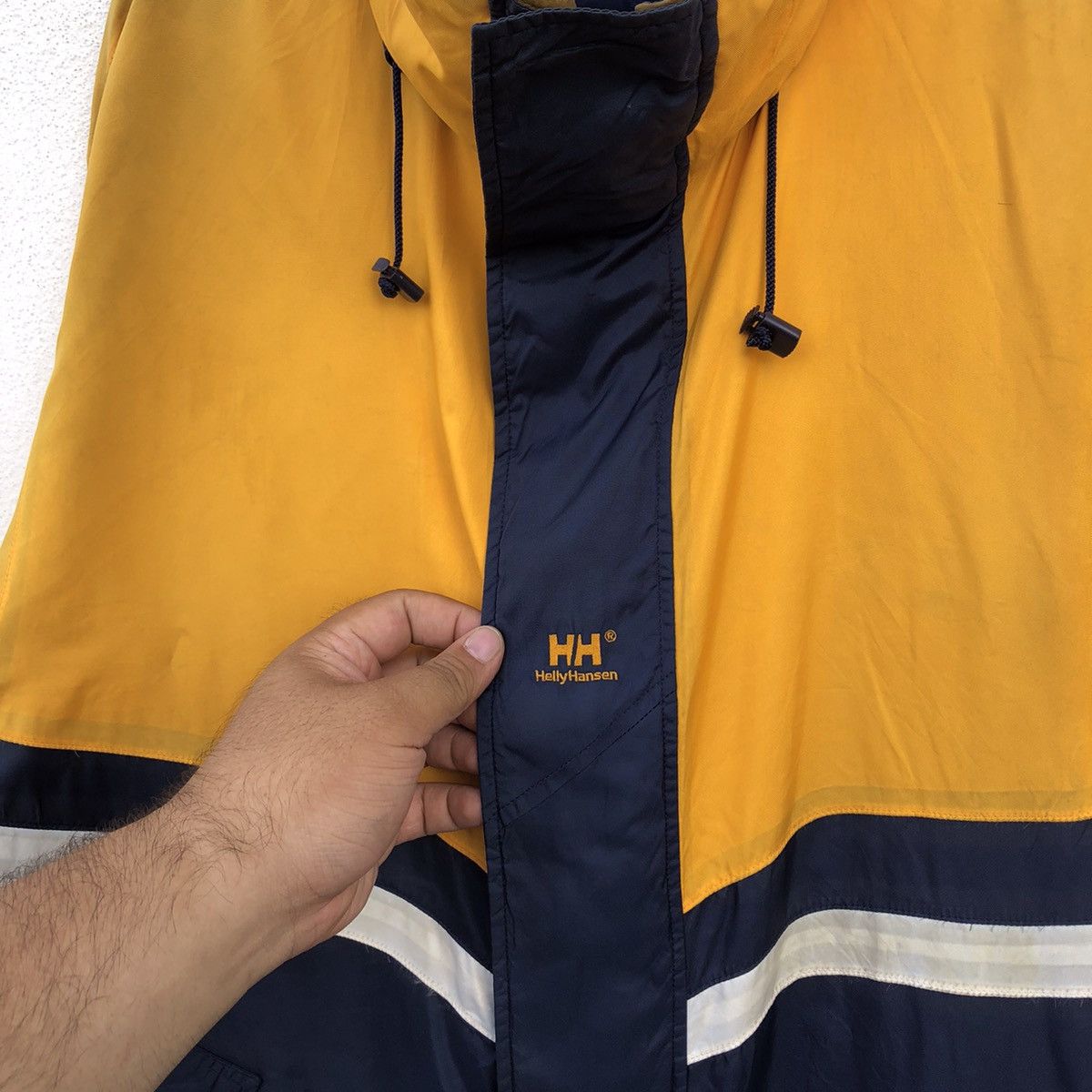 Helly Hansen RARE COMBINATION COLOUR HELLY HANSEN HOODIE WINDBREAKER Size US L / EU 52-54 / 3 - 5 Thumbnail