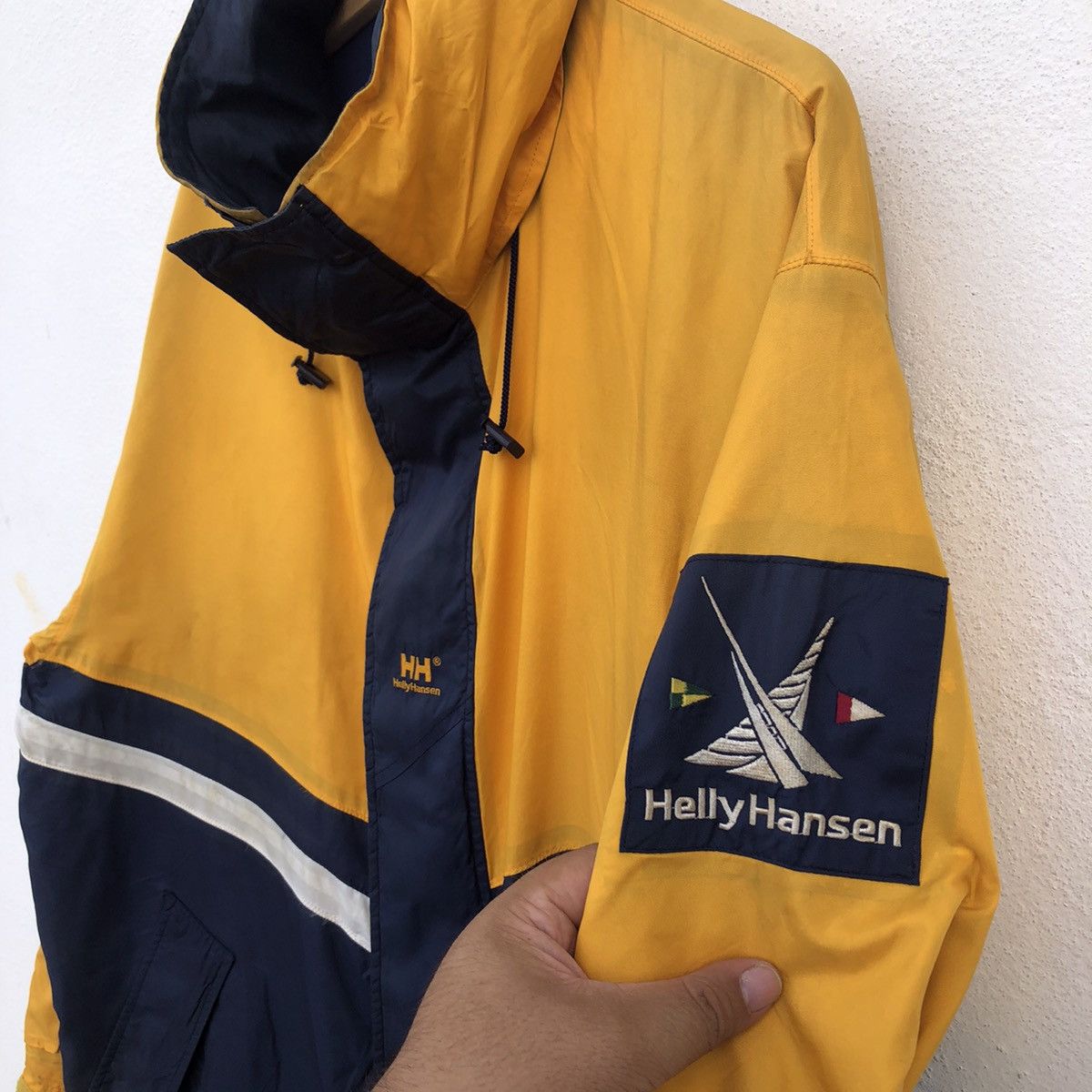Helly Hansen RARE COMBINATION COLOUR HELLY HANSEN HOODIE WINDBREAKER Size US L / EU 52-54 / 3 - 6 Thumbnail
