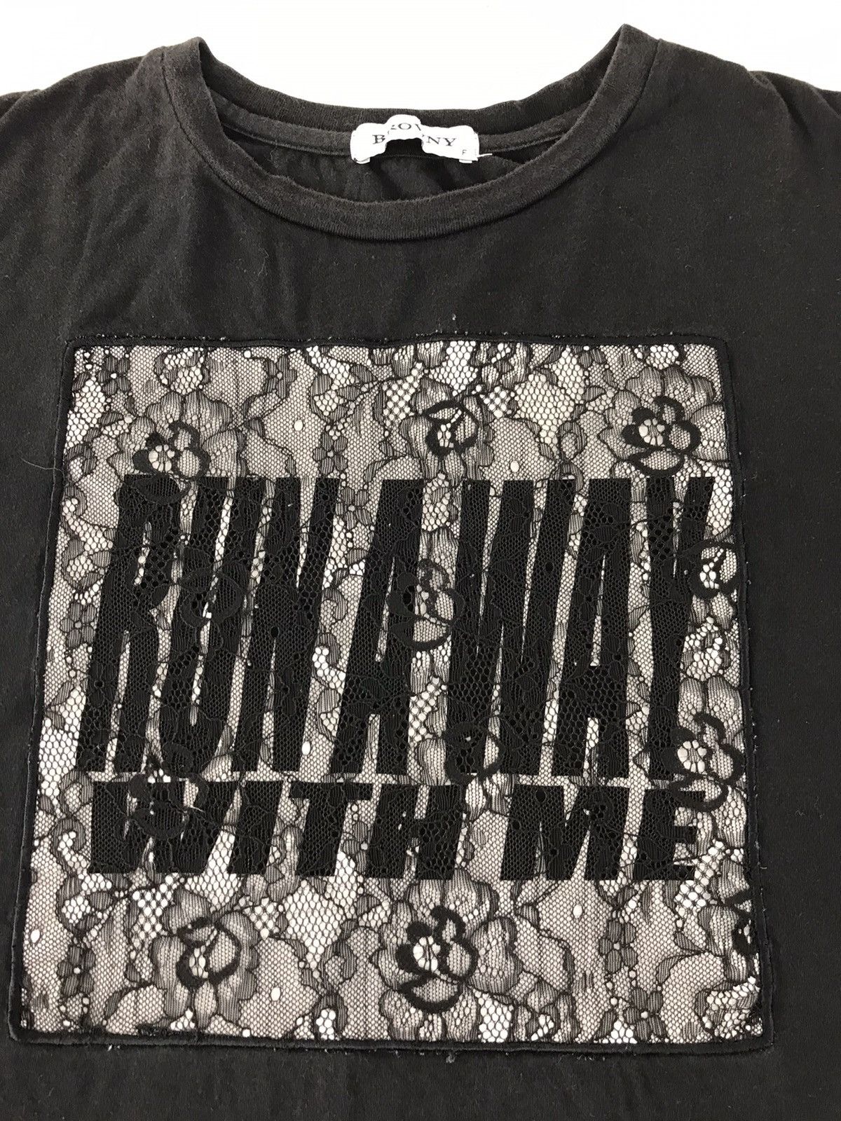 Japanese Brand × Vintage Browny Run A Away With Me Floral Art Unisex Tee K092j Size US S / EU 44-46 / 1 - 2 Thumbnail