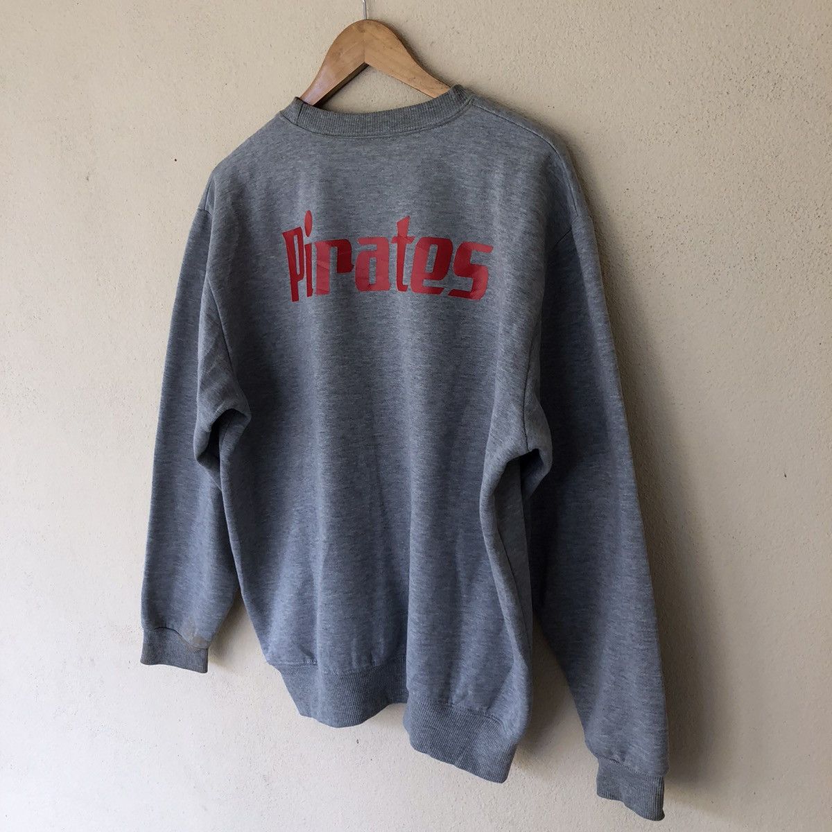 Vintage VINTAGE 90’s LINE PIRATES SPORTWEAR Size US L / EU 52-54 / 3 - 8 Thumbnail