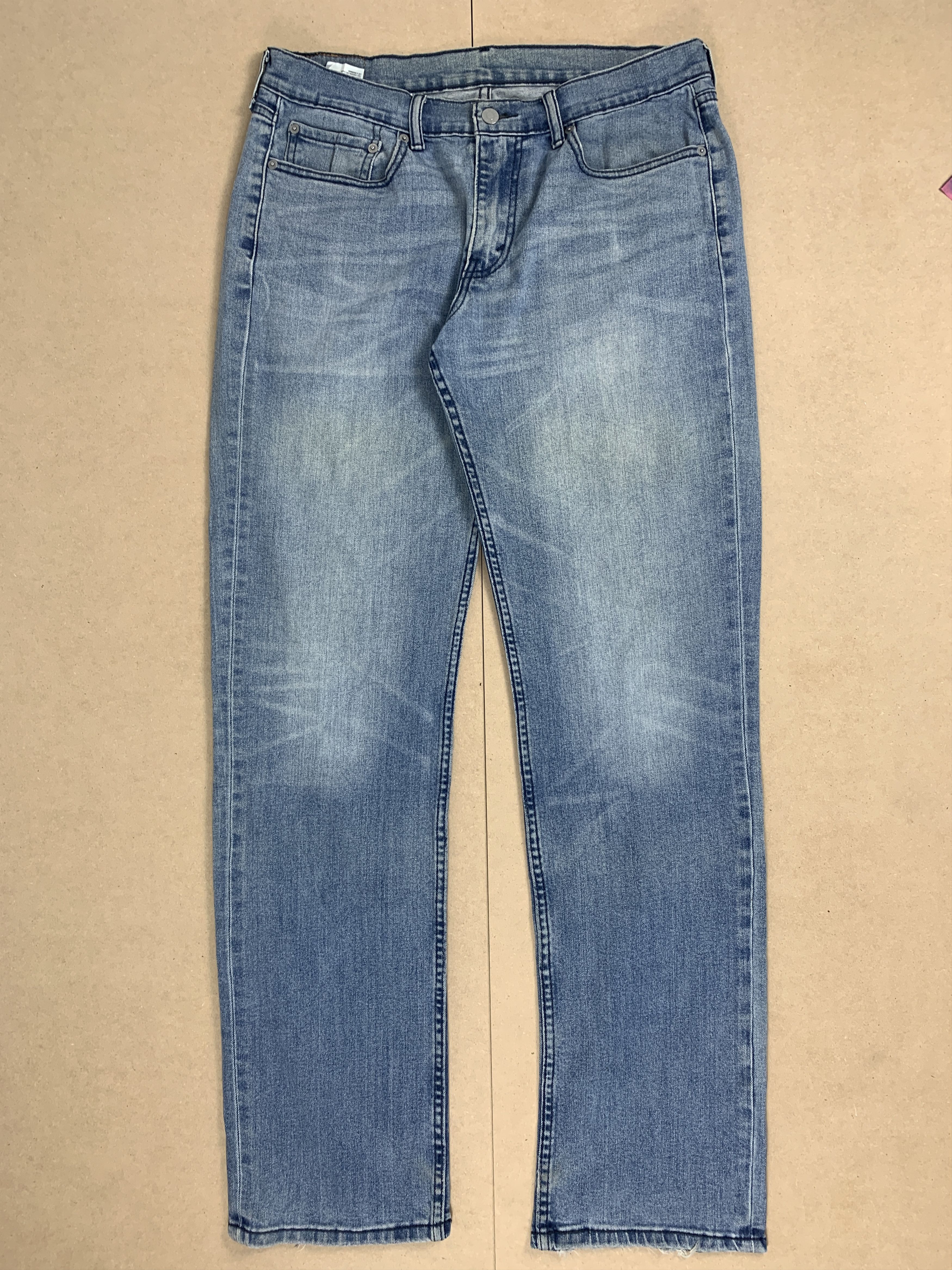 Levi's × Vintage Vintage LEVI'S 514 Distressed Straight Cut Mid Wash Jeans Size US 34 / EU 50 - 2 Thumbnail