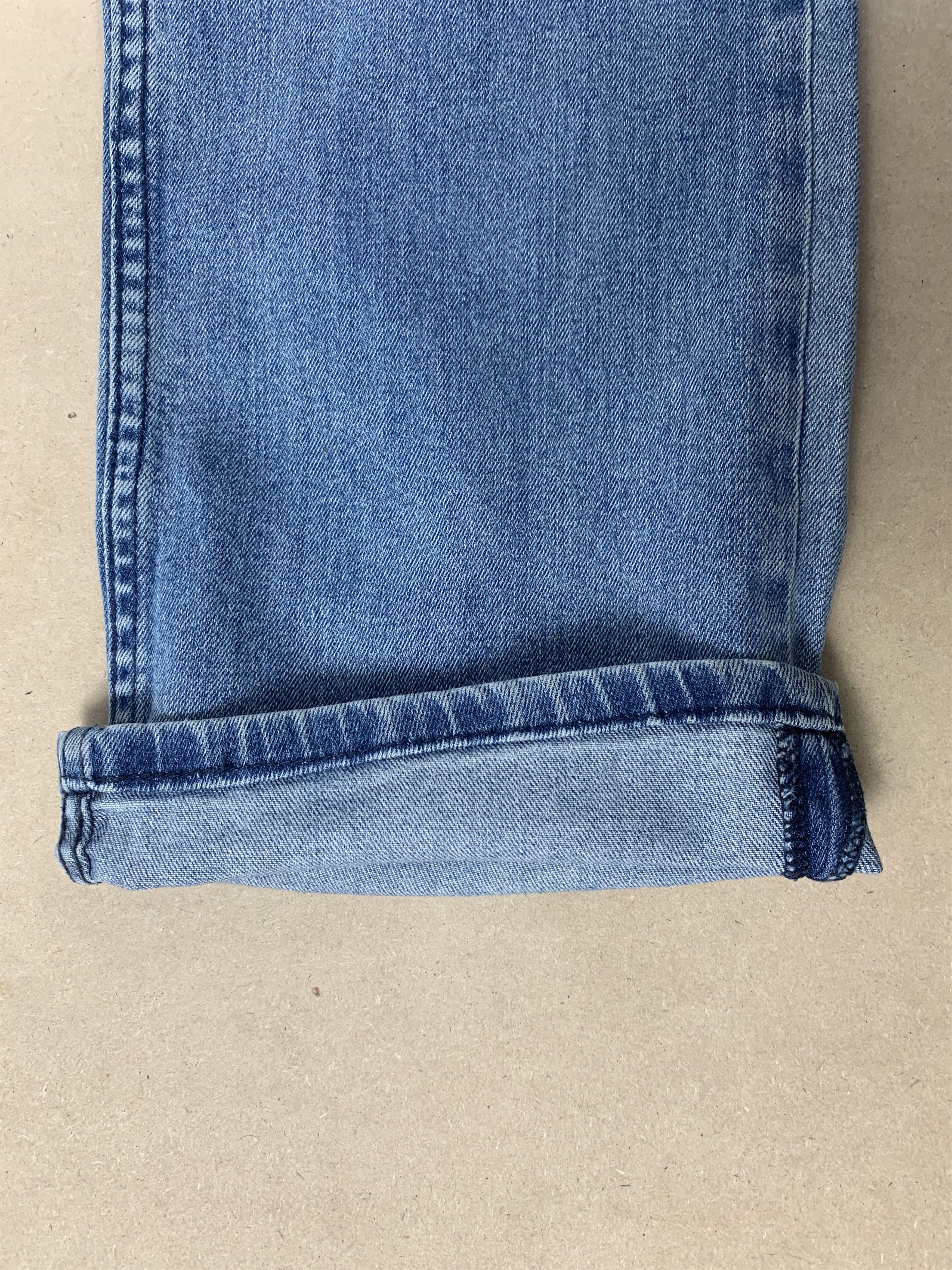 Levi's × Vintage Vintage LEVI'S 514 Distressed Straight Cut Mid Wash Jeans Size US 34 / EU 50 - 4 Thumbnail