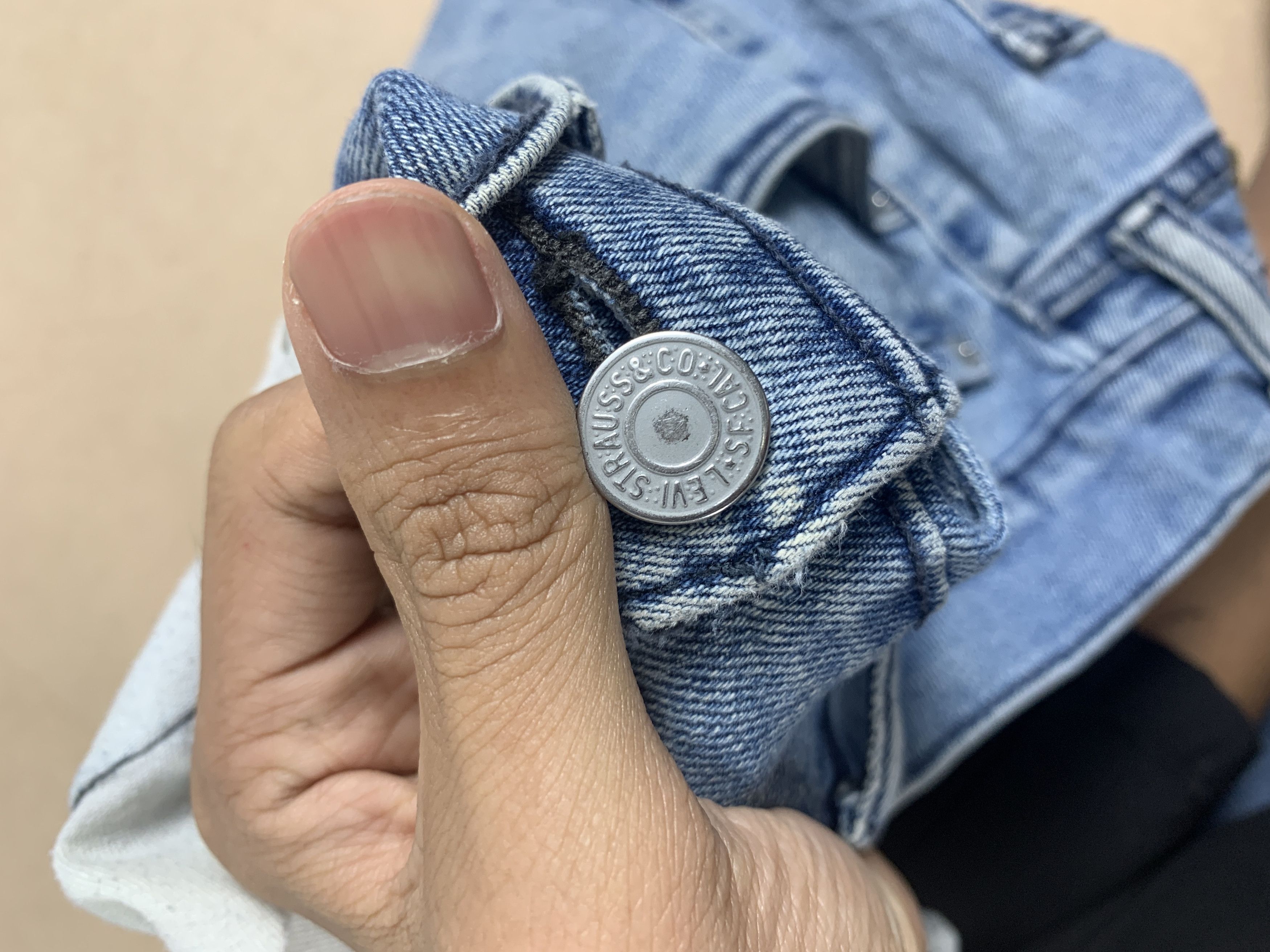 Levi's × Vintage Vintage LEVI'S 514 Distressed Straight Cut Mid Wash Jeans Size US 34 / EU 50 - 17 Thumbnail