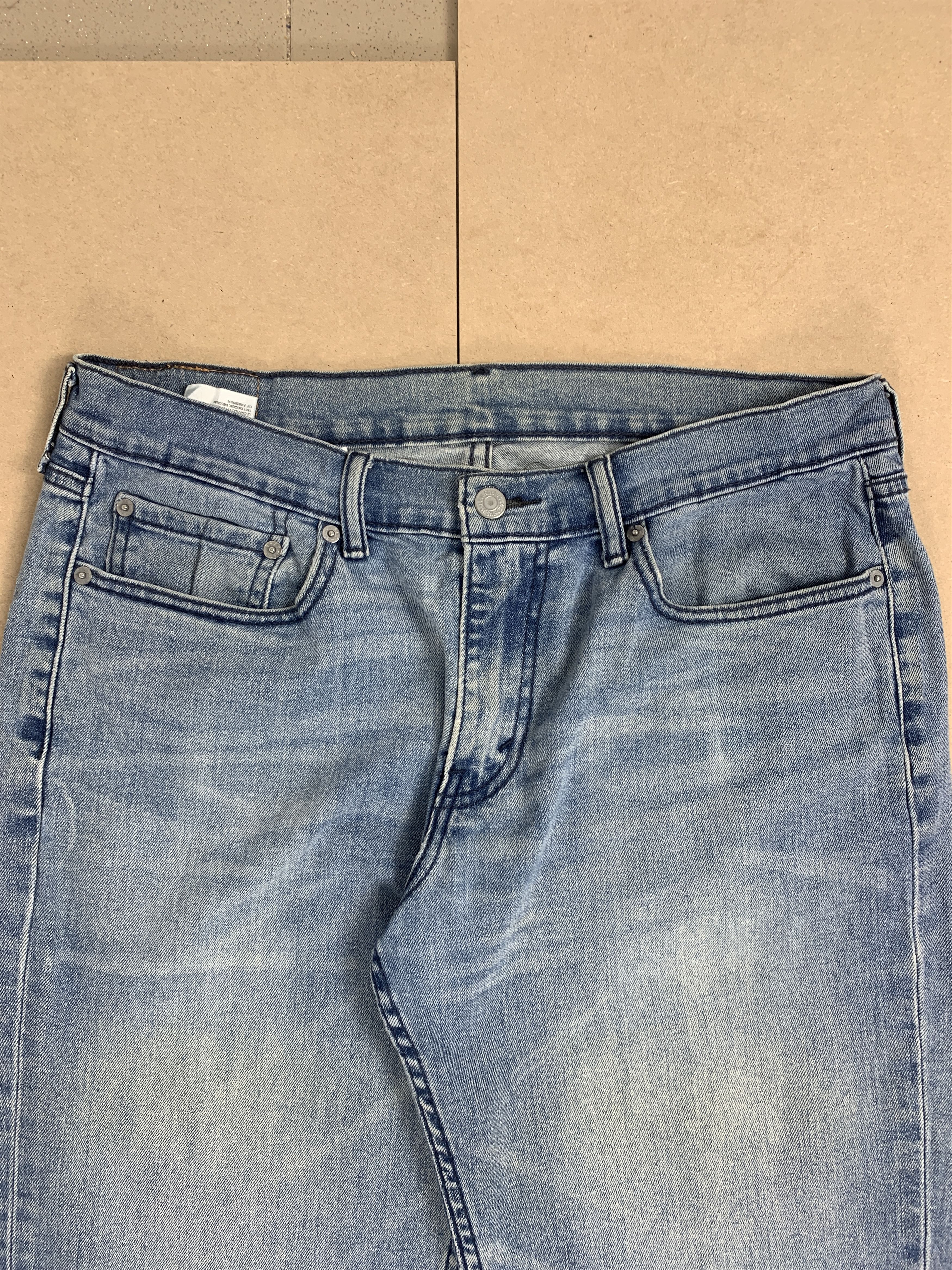 Levi's × Vintage Vintage LEVI'S 514 Distressed Straight Cut Mid Wash Jeans Size US 34 / EU 50 - 3 Thumbnail