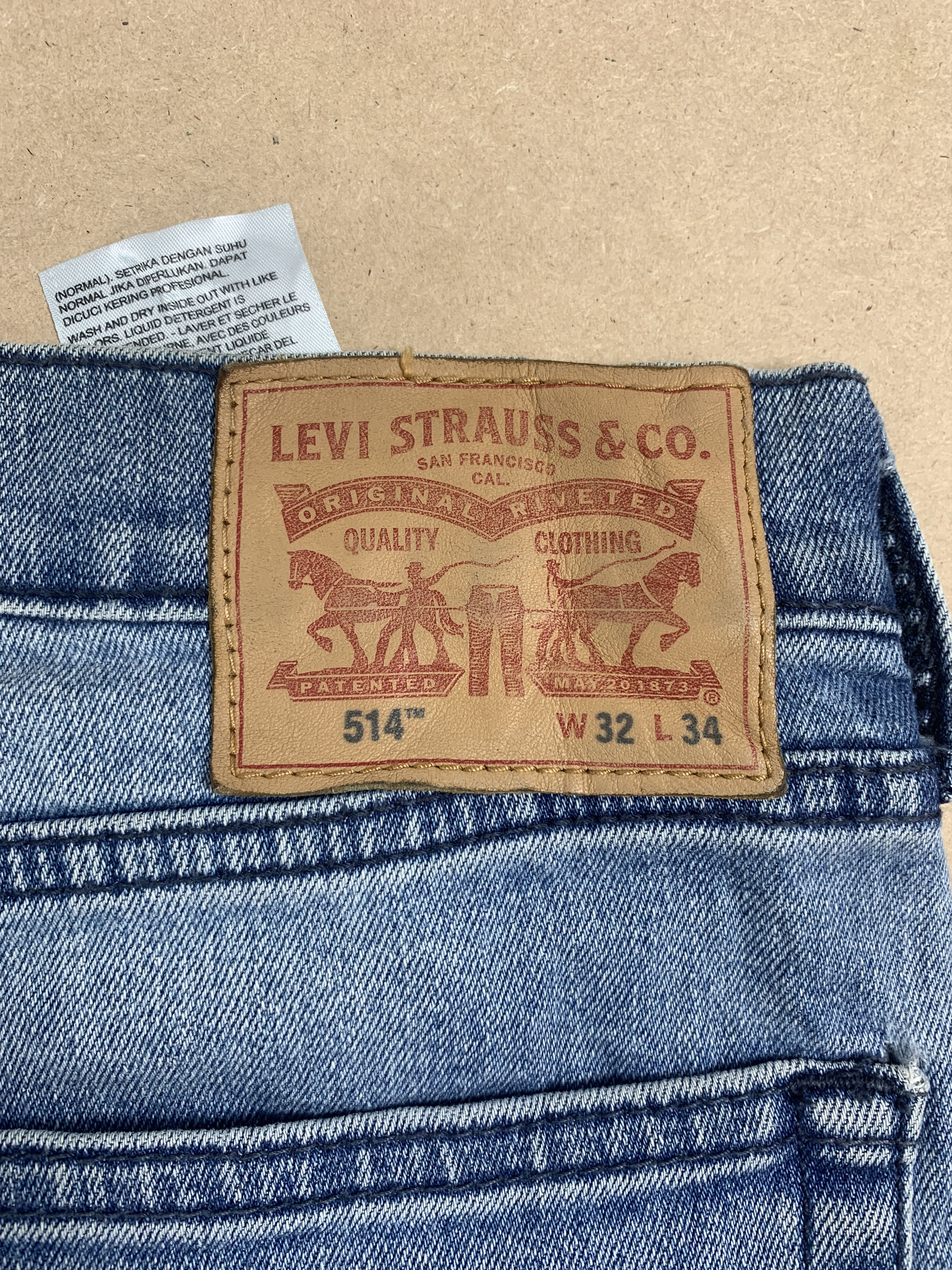 Levi's × Vintage Vintage LEVI'S 514 Distressed Straight Cut Mid Wash Jeans Size US 34 / EU 50 - 7 Thumbnail
