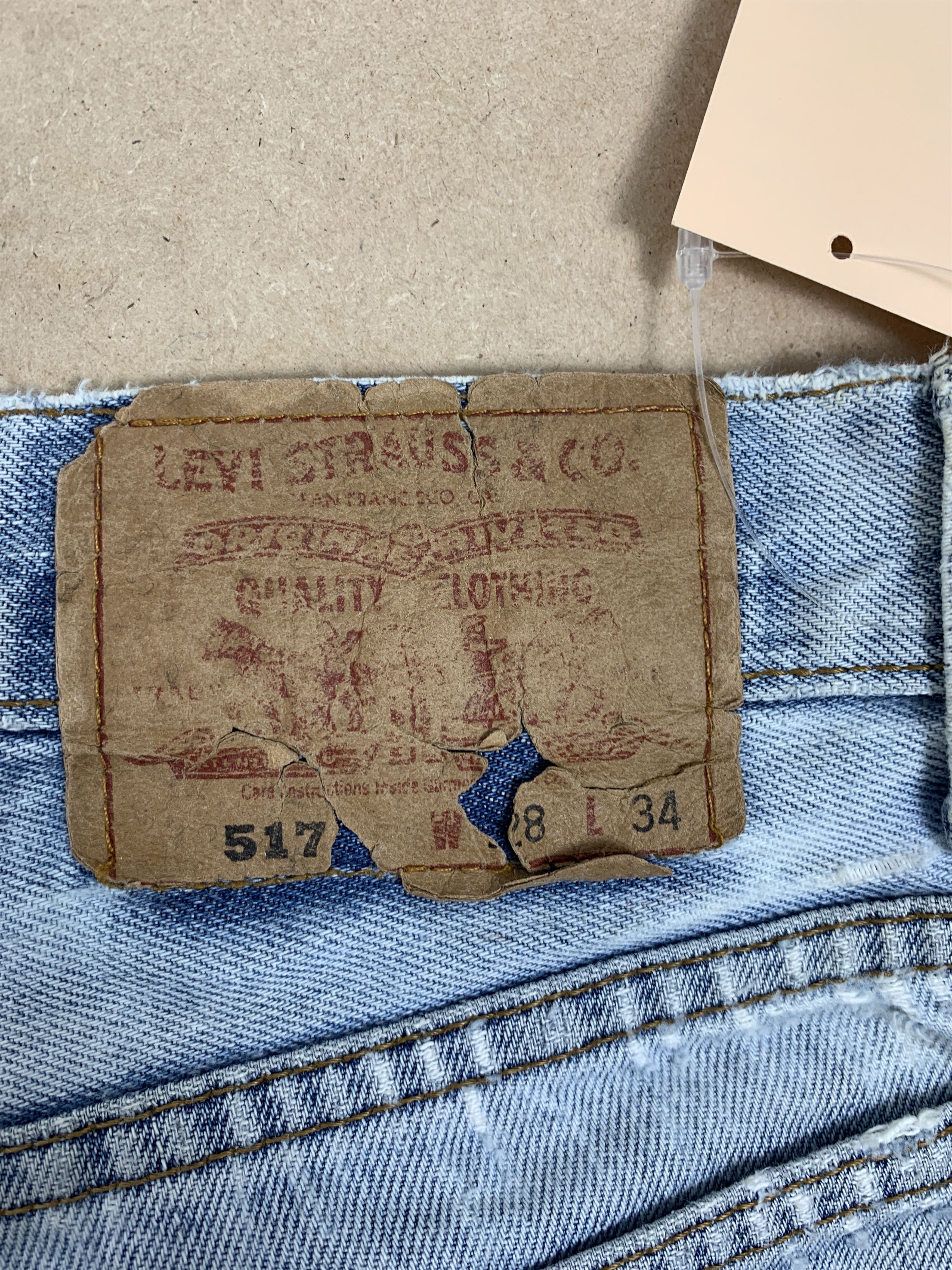 Levi's Vintage LEVI'S 517 Distressed Flared Bootcut Jeans P0143 Size US 26 / EU 42 - 8 Thumbnail
