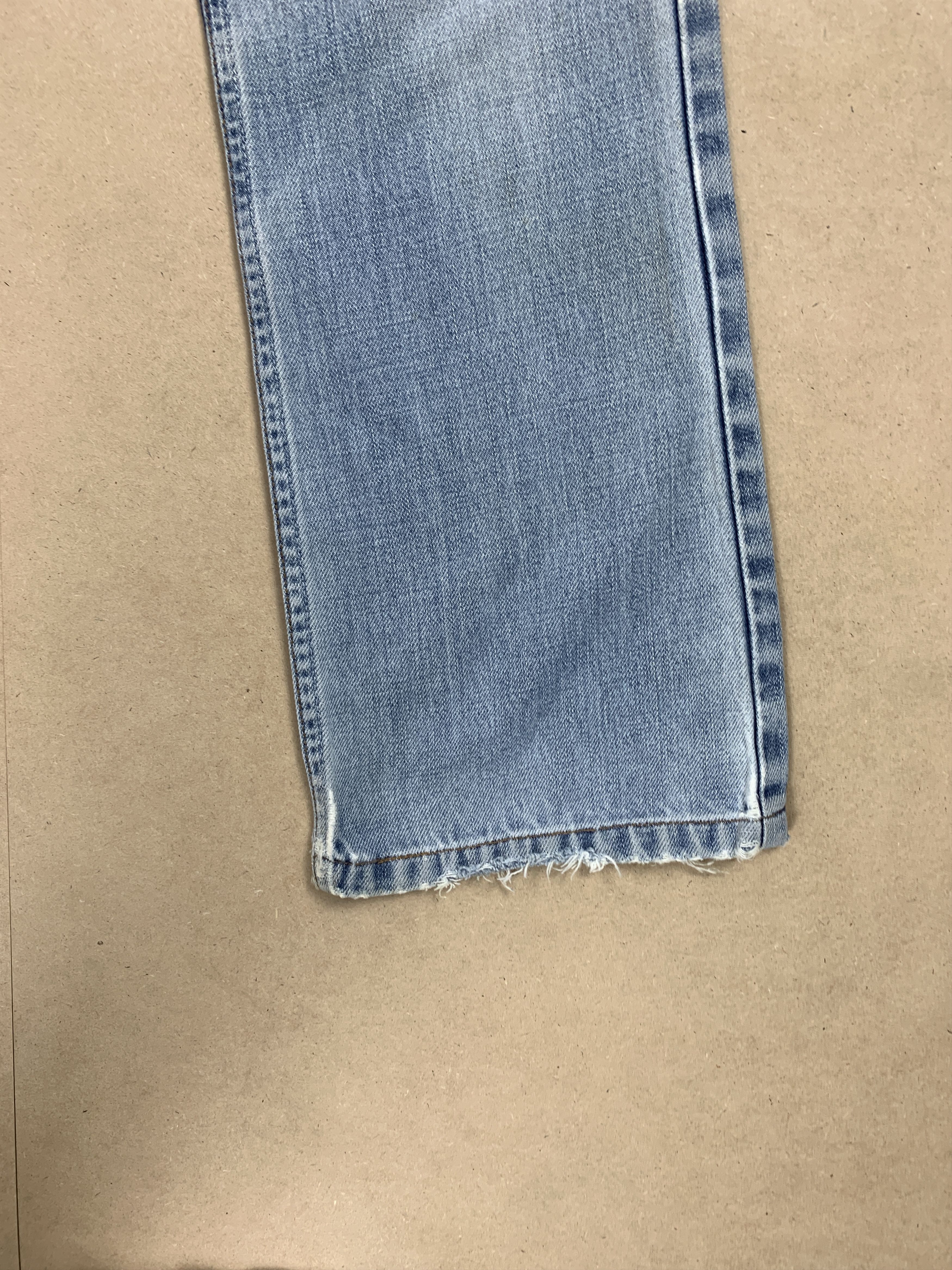 Levi's Vintage LEVI'S 517 Distressed Flared Bootcut Jeans P0143 Size US 26 / EU 42 - 4 Thumbnail
