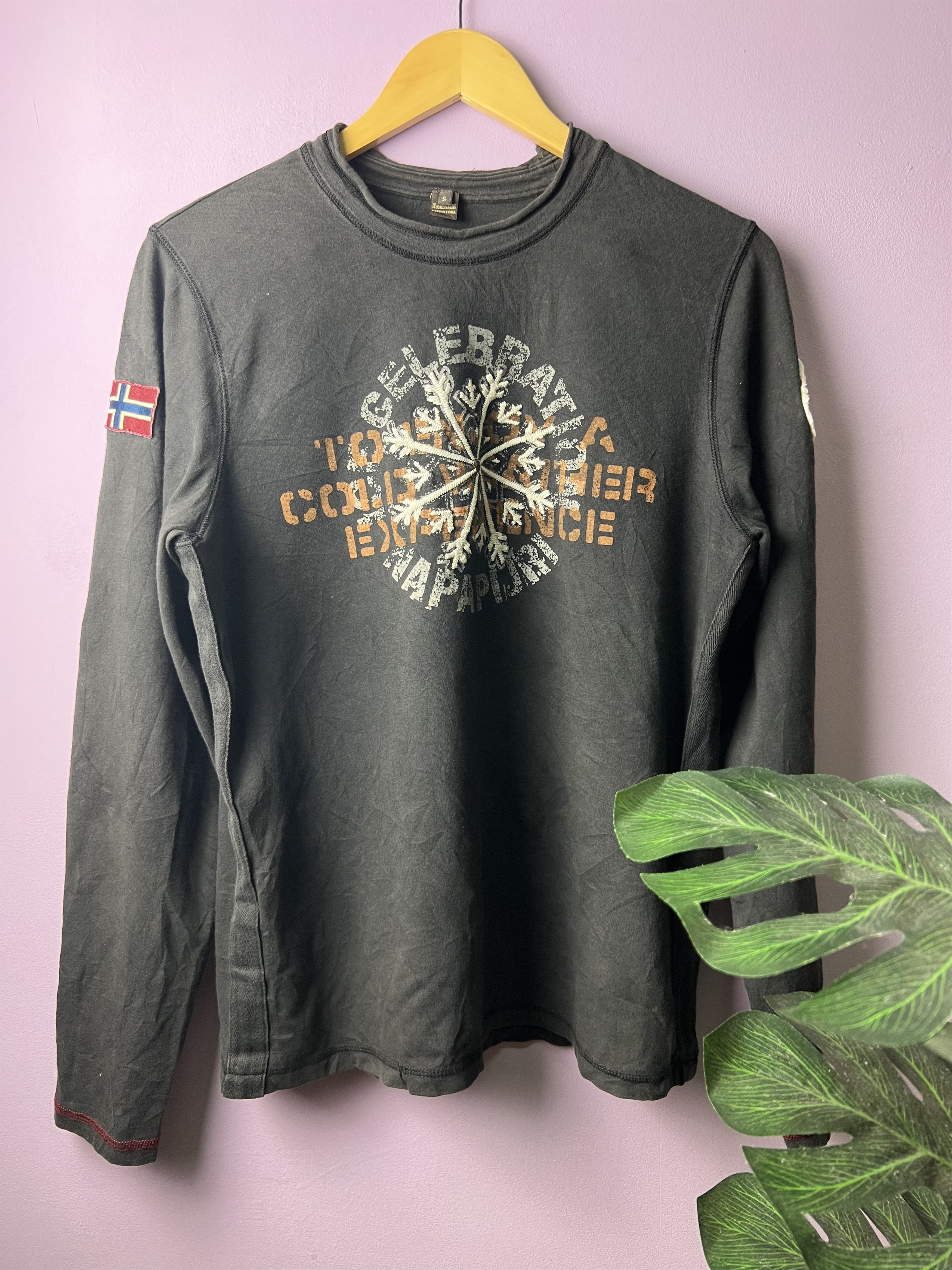 Napapijri 🔥Vintage Elastic Napapijri Patches LS Tees Size US S / EU 44-46 / 1 - 2 Thumbnail