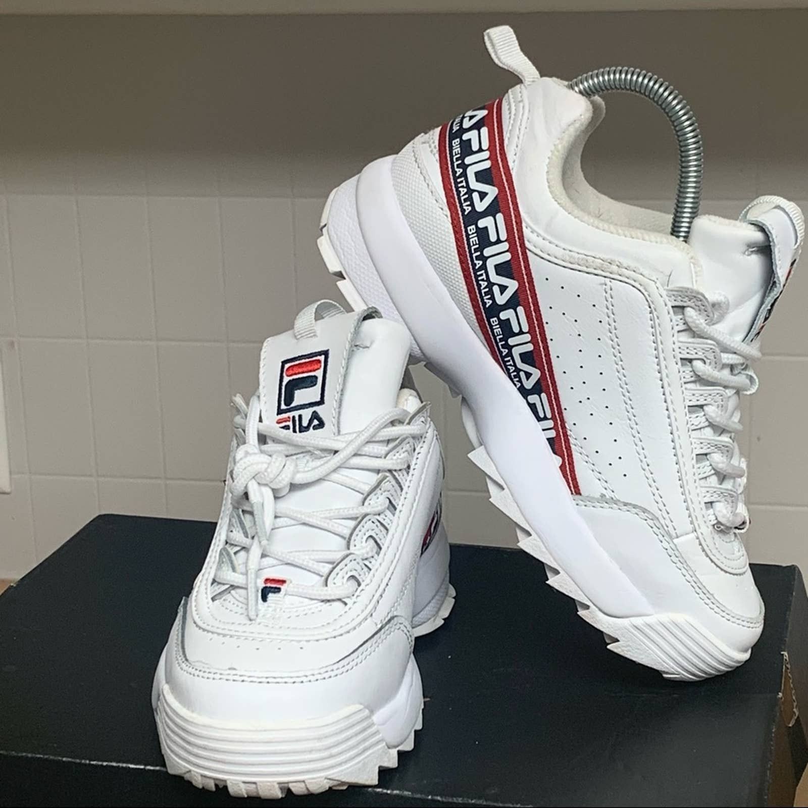 FILA DISRUPTOR II LOGO TAPE '' BEILLA ITALIA'' WOMENS SHOES