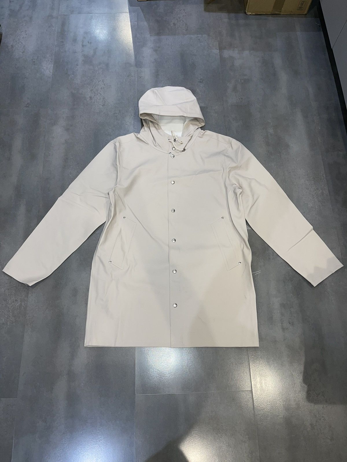 Stutterheim DS! Stutterheim Mosabacke Light Sand Raincoat Size US XL / EU 56 / 4 - 5 Thumbnail