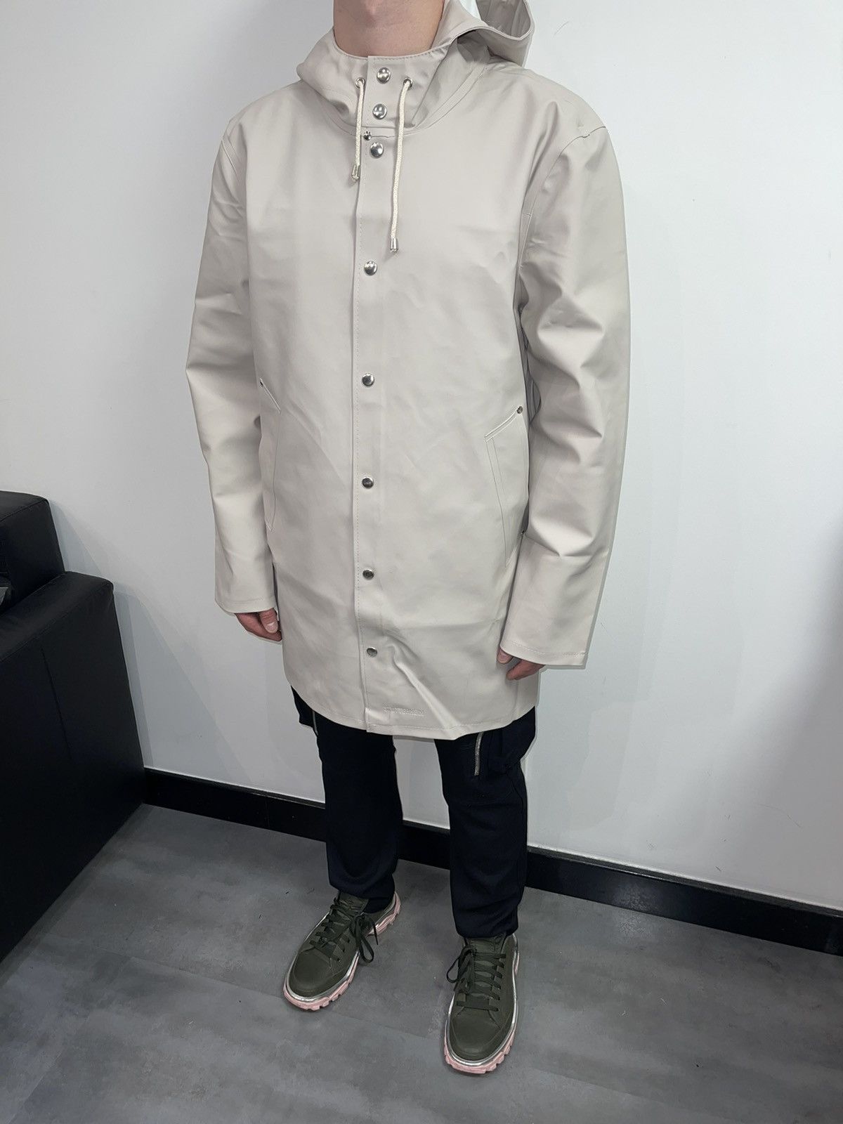 Stutterheim DS! Stutterheim Mosabacke Light Sand Raincoat Size US XL / EU 56 / 4 - 3 Thumbnail