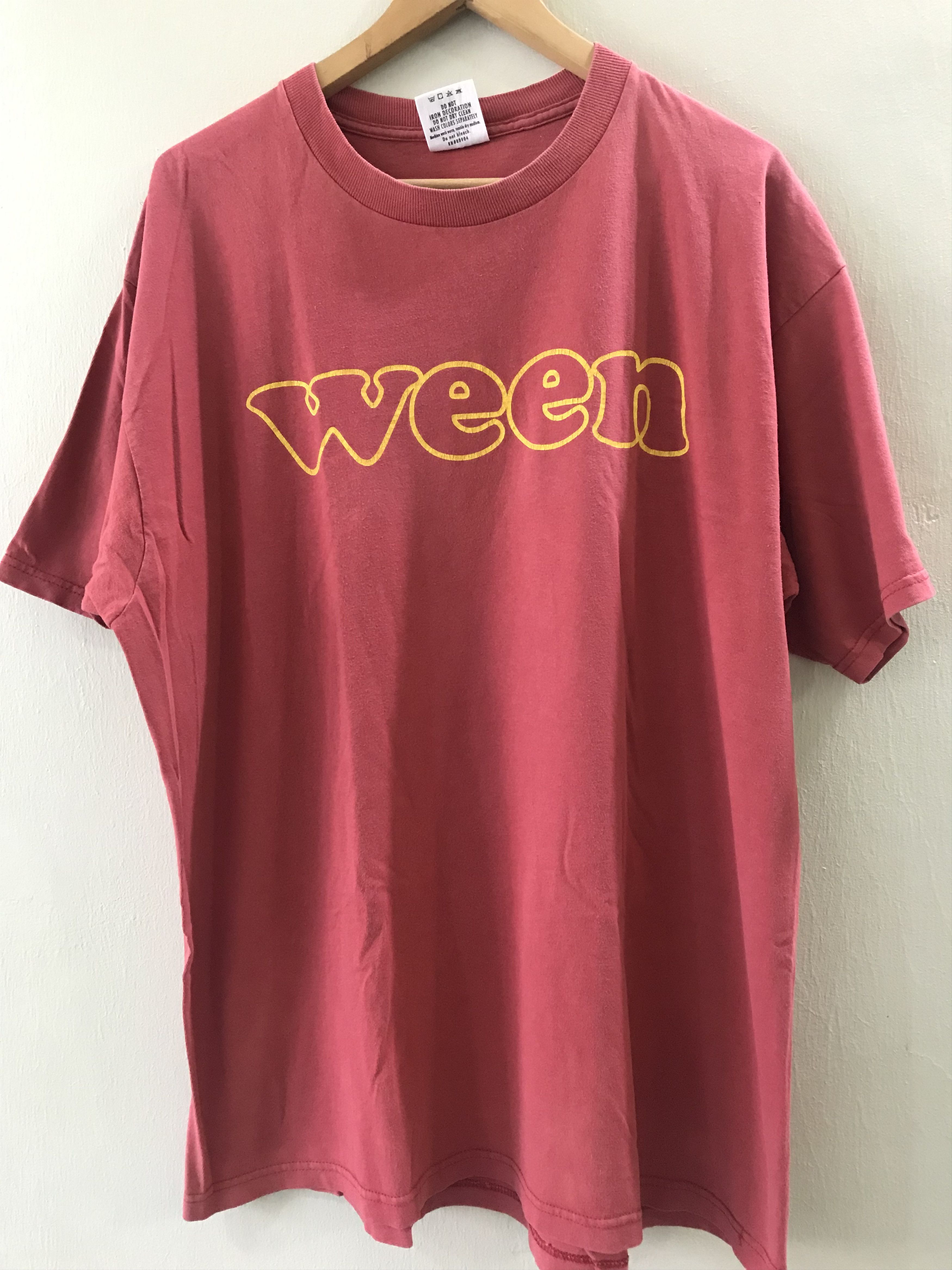Vintage Vintage 90’s WEEN Alternative Rock Tshirt Size US XL / EU 56 / 4 - 1 Thumbnail