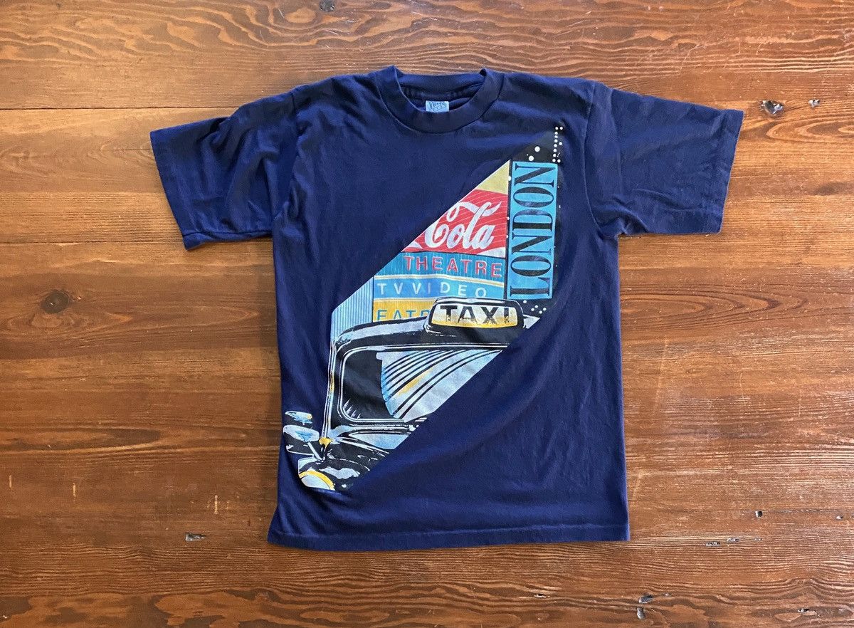 Vintage Vintage 1989 London Taxi Cola Video Sign Single Stitch Tee Size US S / EU 44-46 / 1 - 1 Thumbnail
